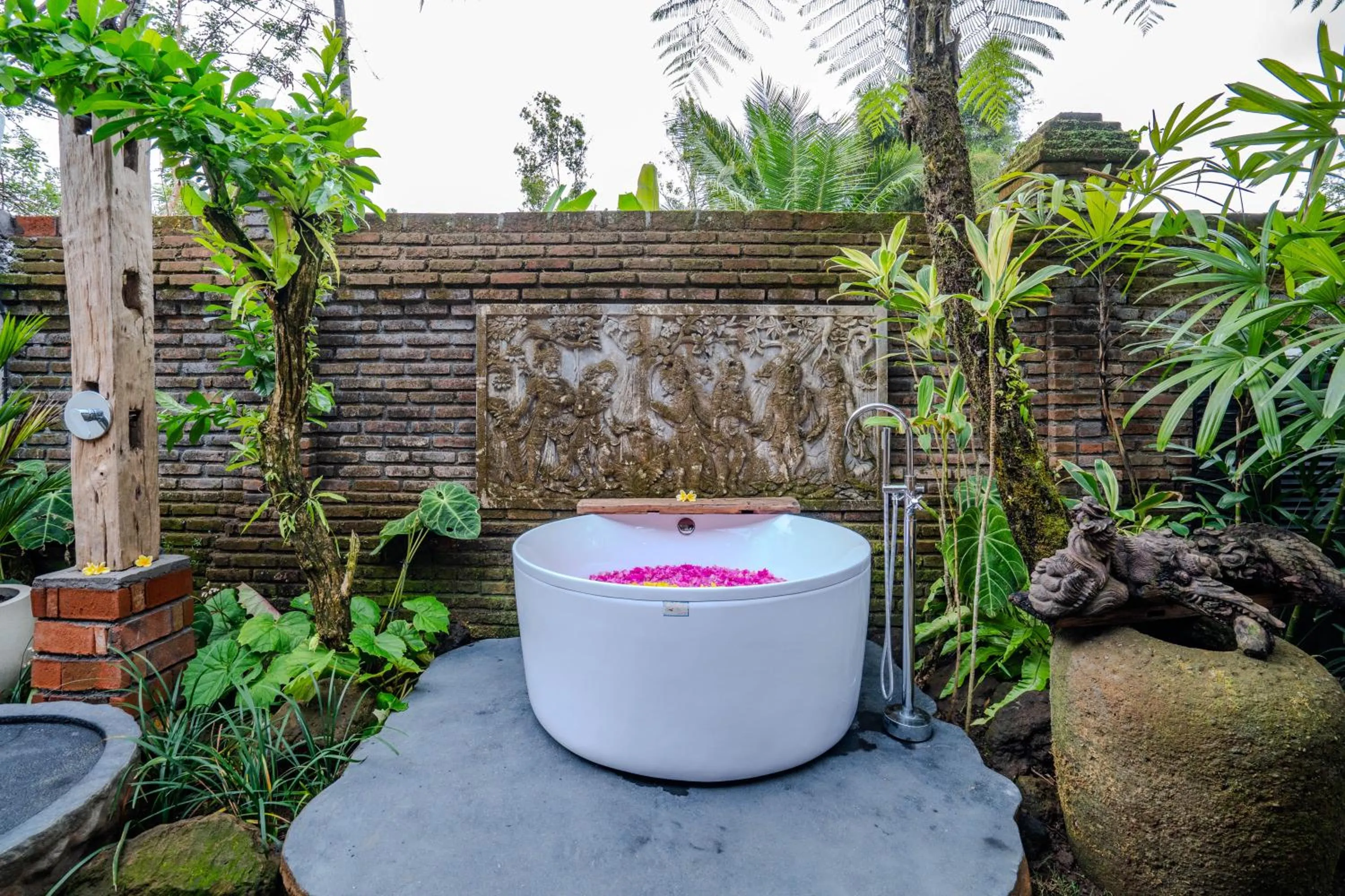 Spring in Imagine Bali