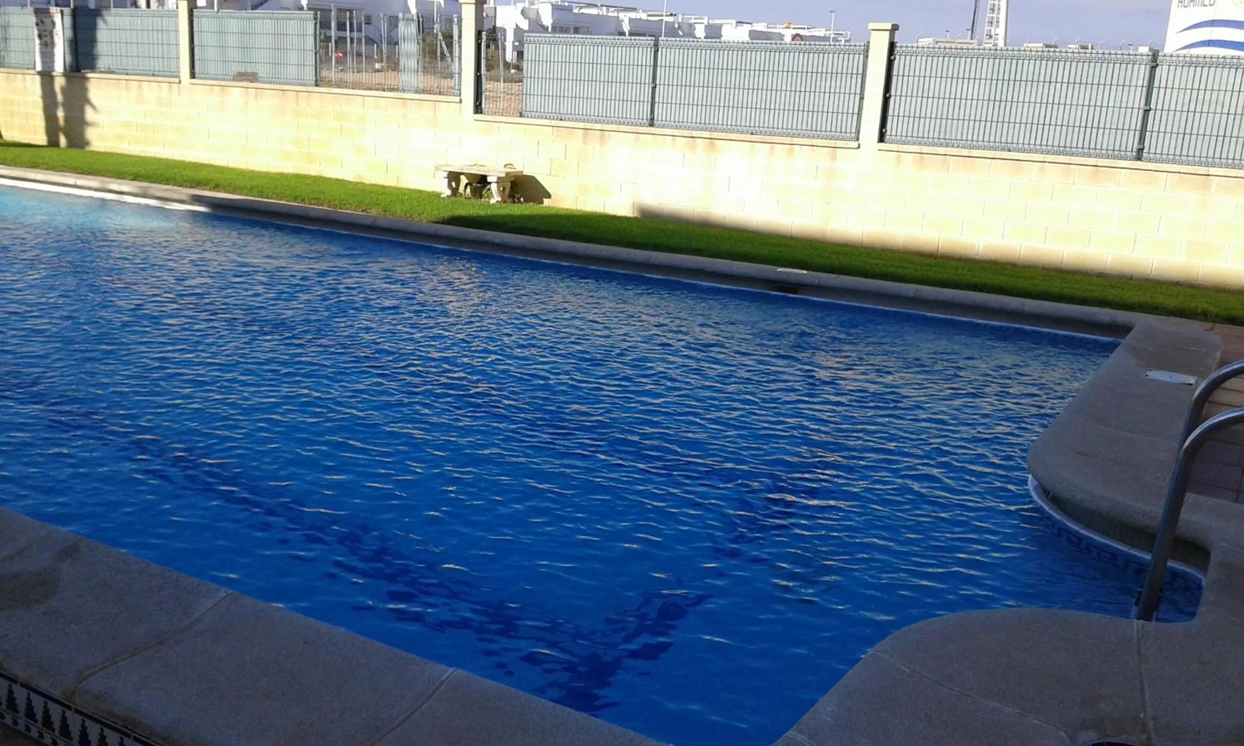 Swimming pool in Apartement à La Mata