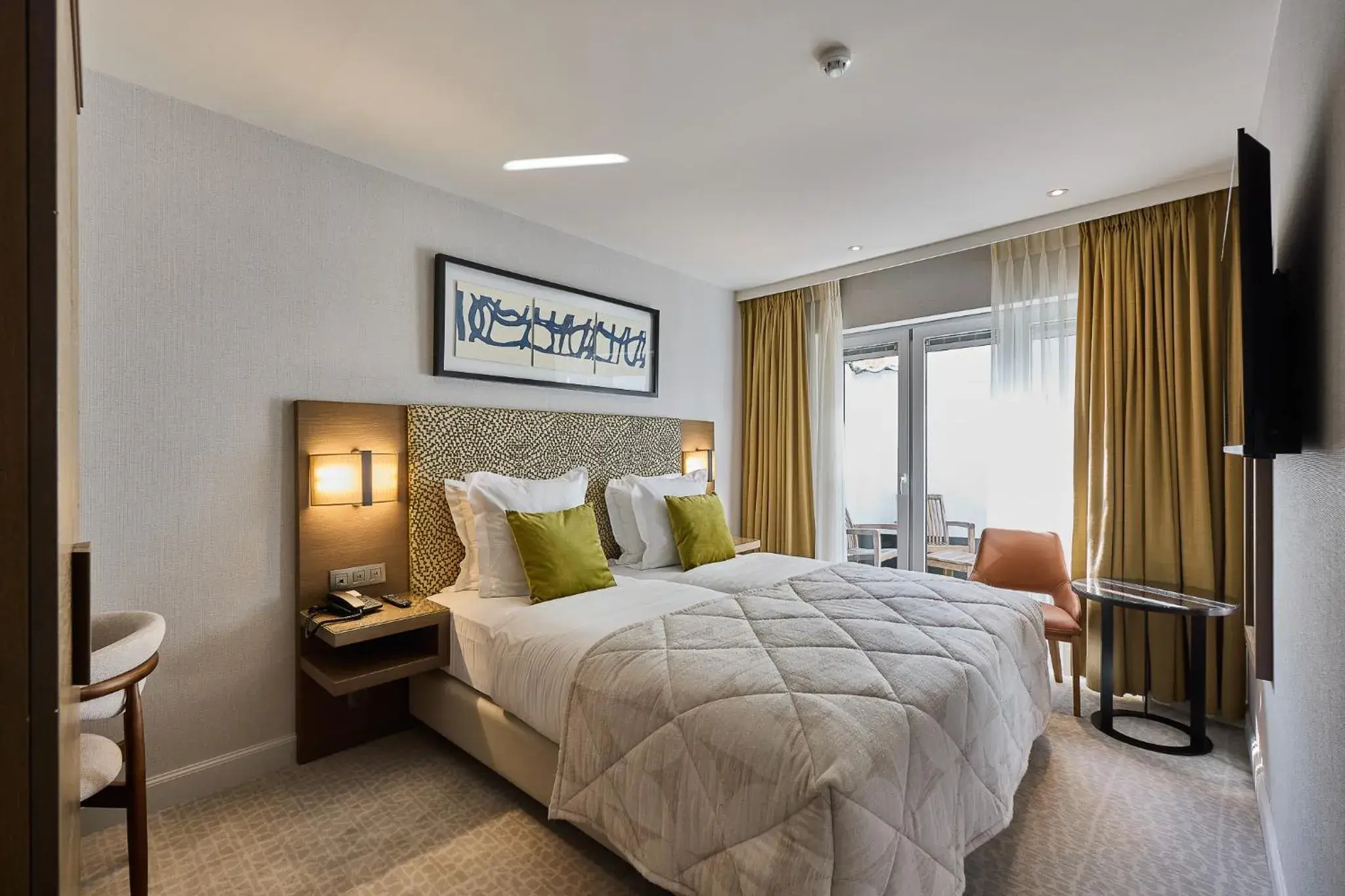 Bed in Hotel Aragon Bed in Hotel Aragon