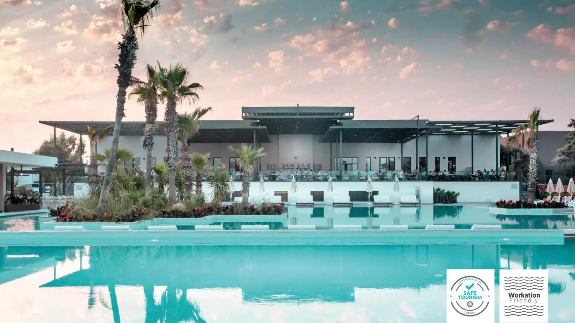 Pool view in Paloma Orenda Pool view in Paloma Orenda