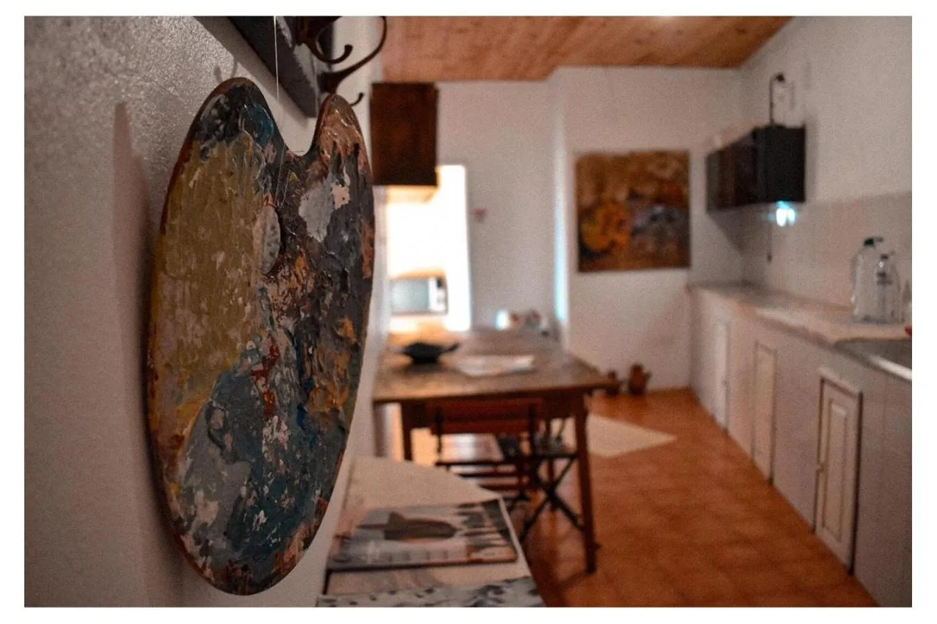 Dining area in Family Adams House Hostel