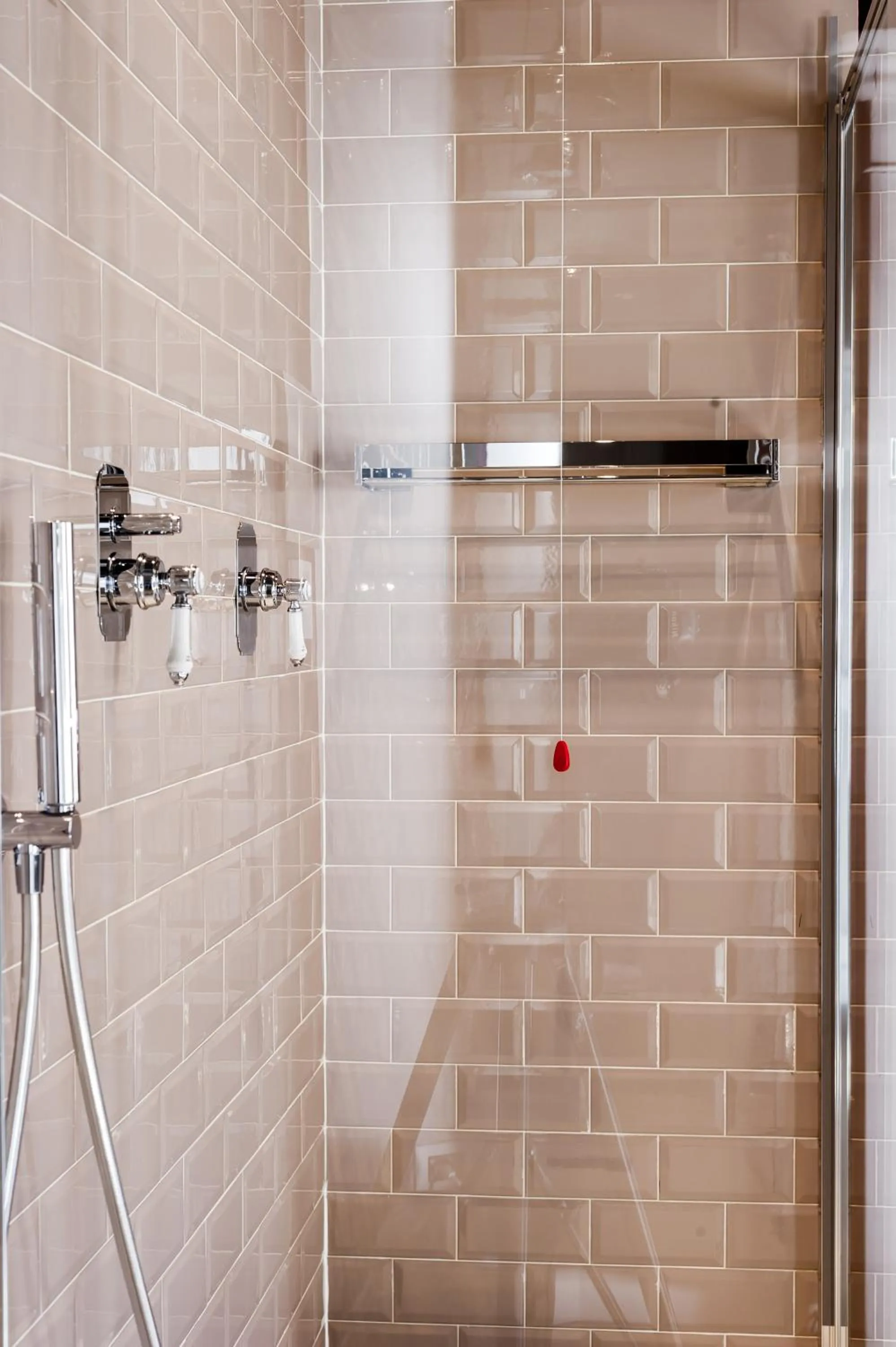 Shower in Arnobio Florence Suites