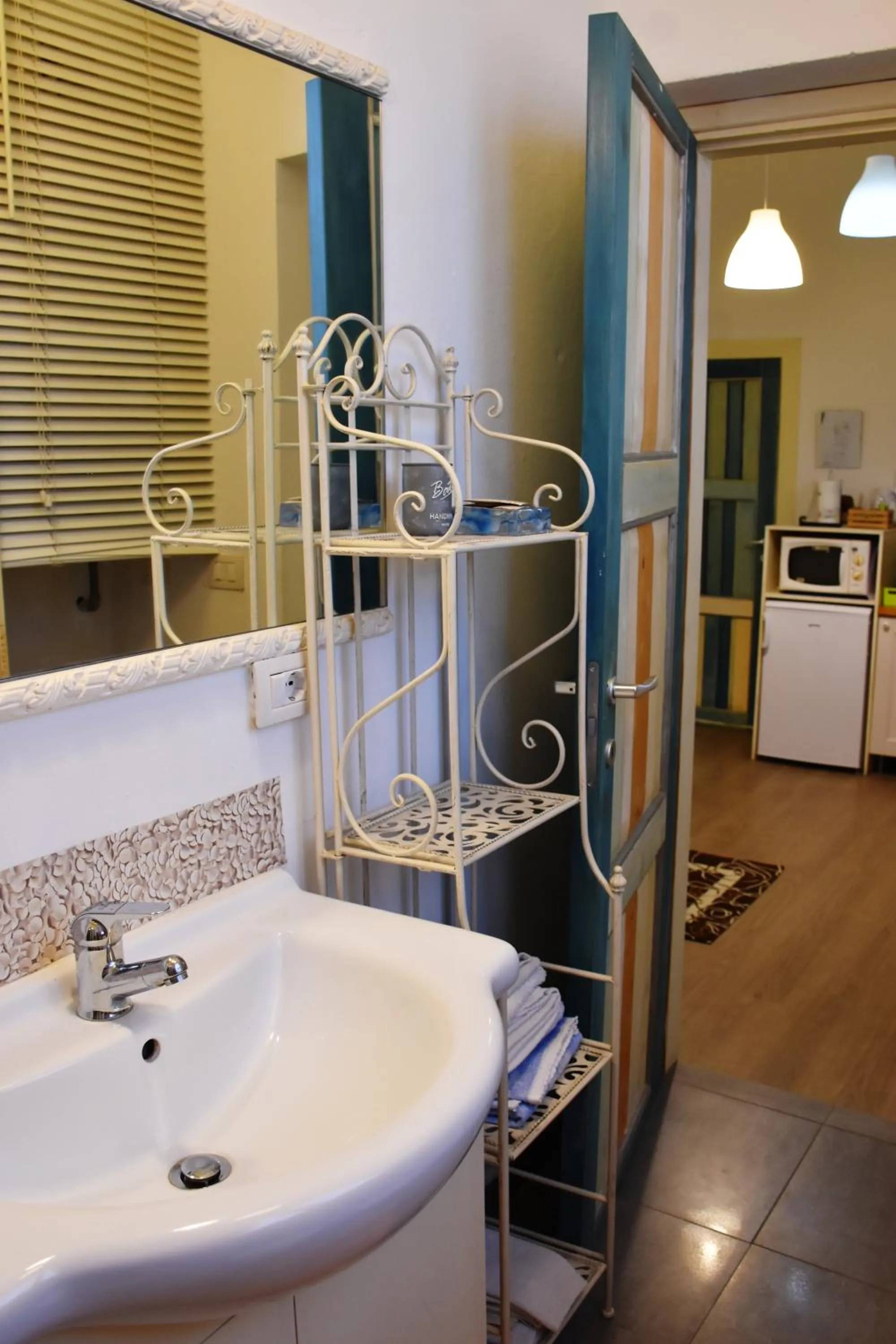 Bathroom in B&B via Roma