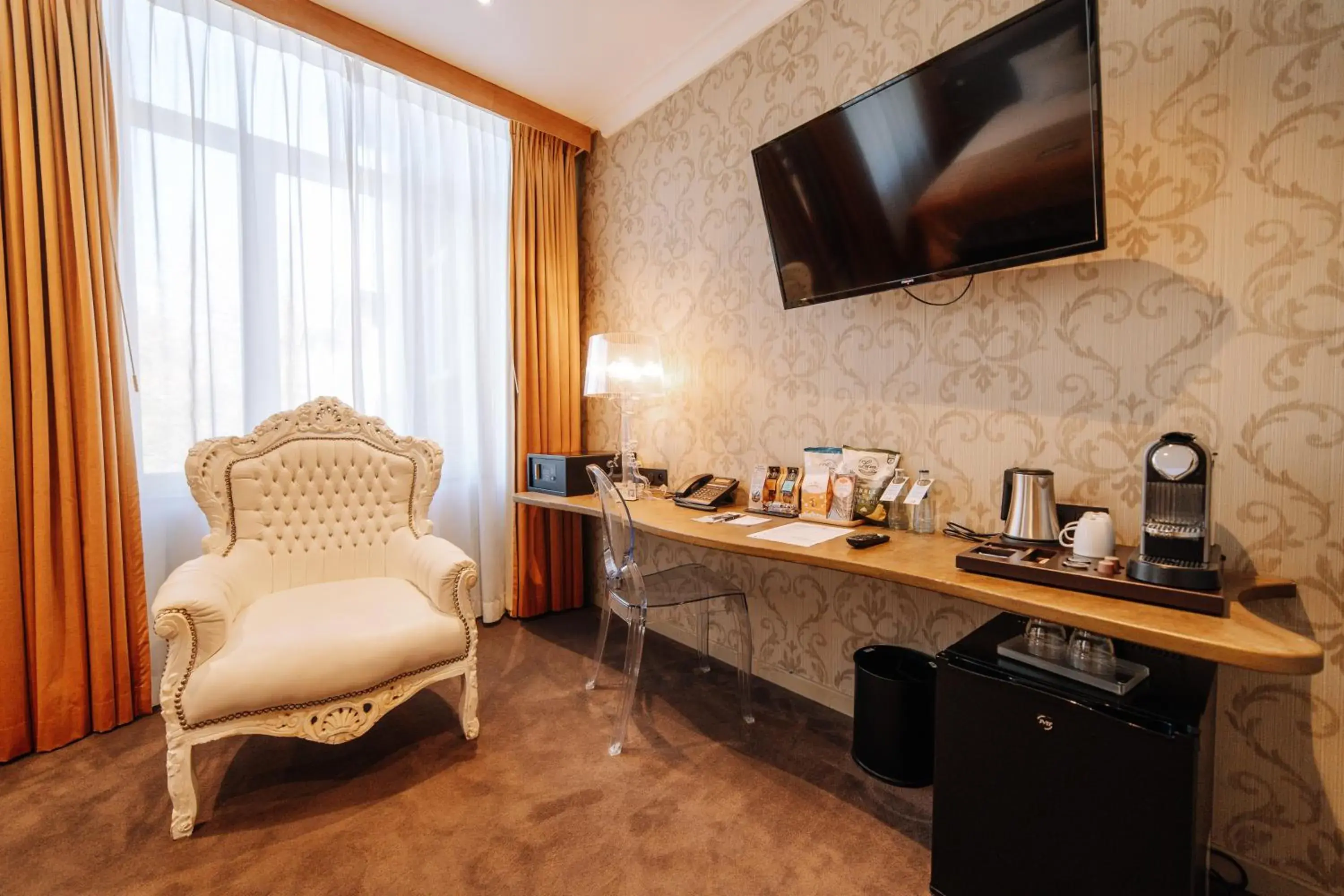 Comfort Twin Room in Le Chateau de Namur Comfort Twin Room in Le Chateau de Namur