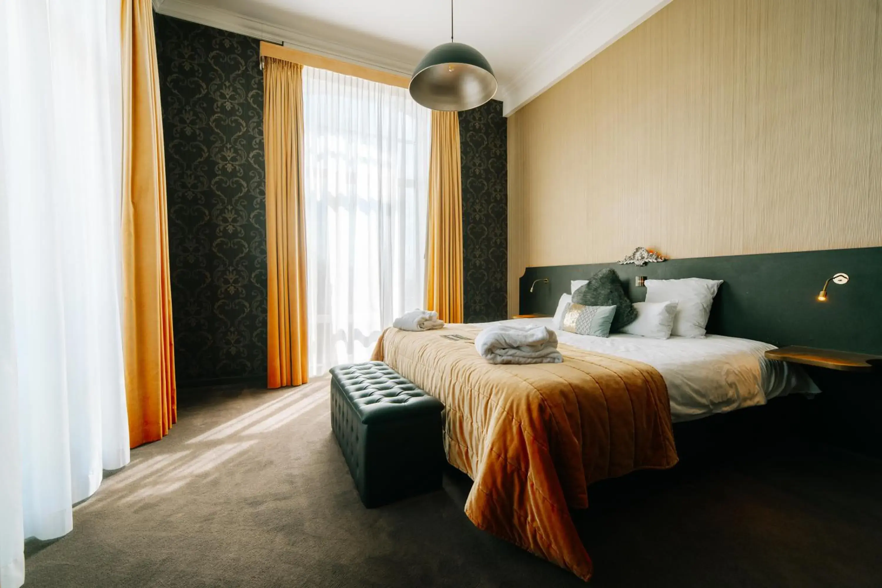 King Suite with Sitting Area in Le Chateau de Namur King Suite with Sitting Area in Le Chateau de Namur