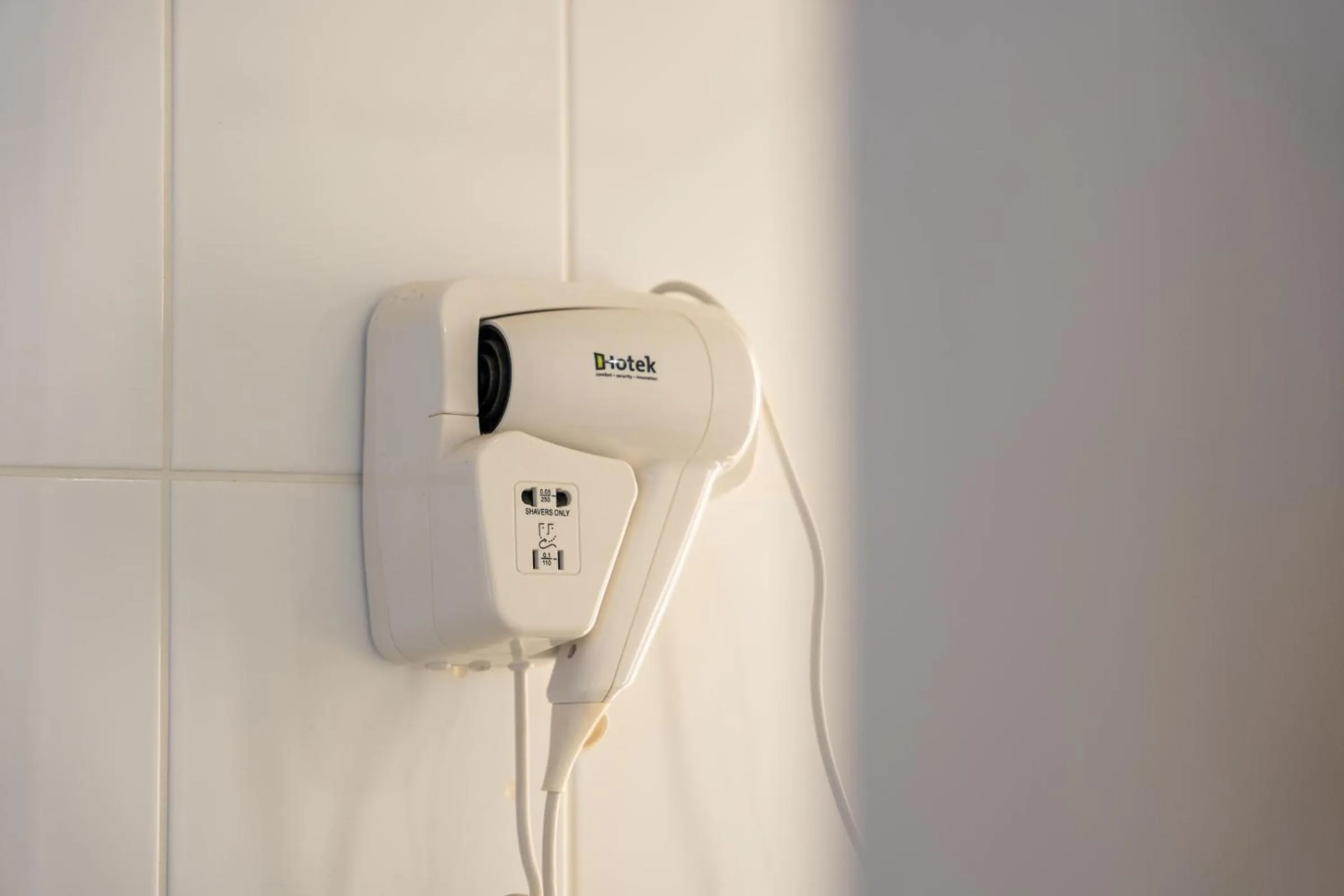 hair dryier, Bathroom in Hotel de Pauw