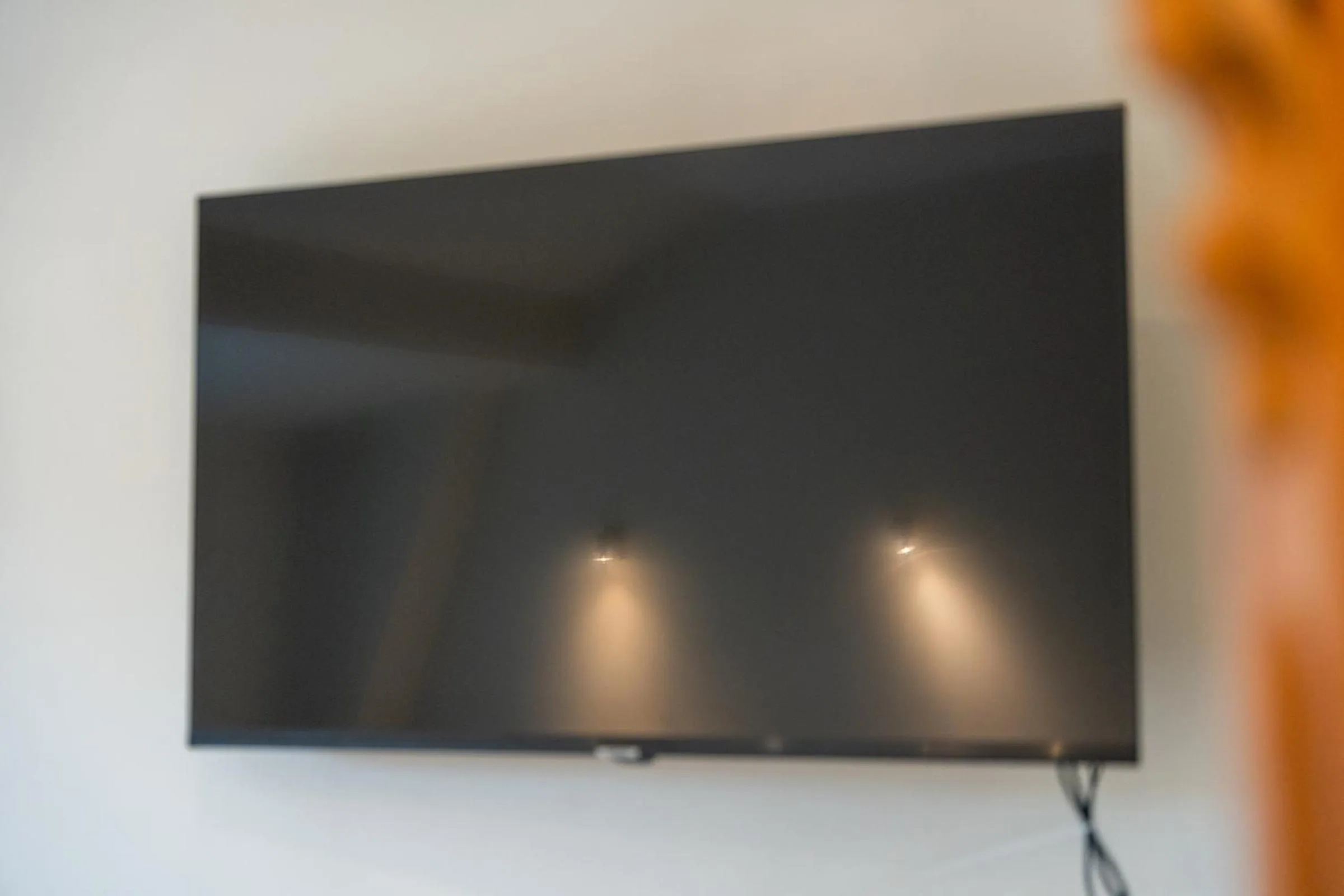 TV and multimedia, TV/Entertainment Center in Hotel de Pauw