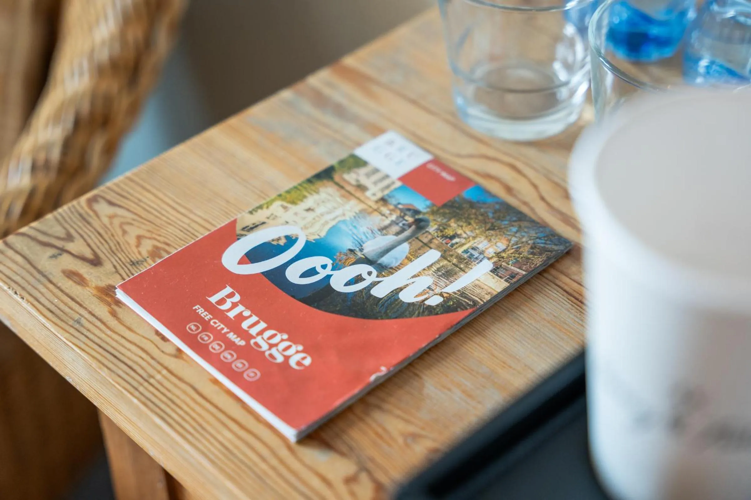 Text overlay in Hotel de Pauw