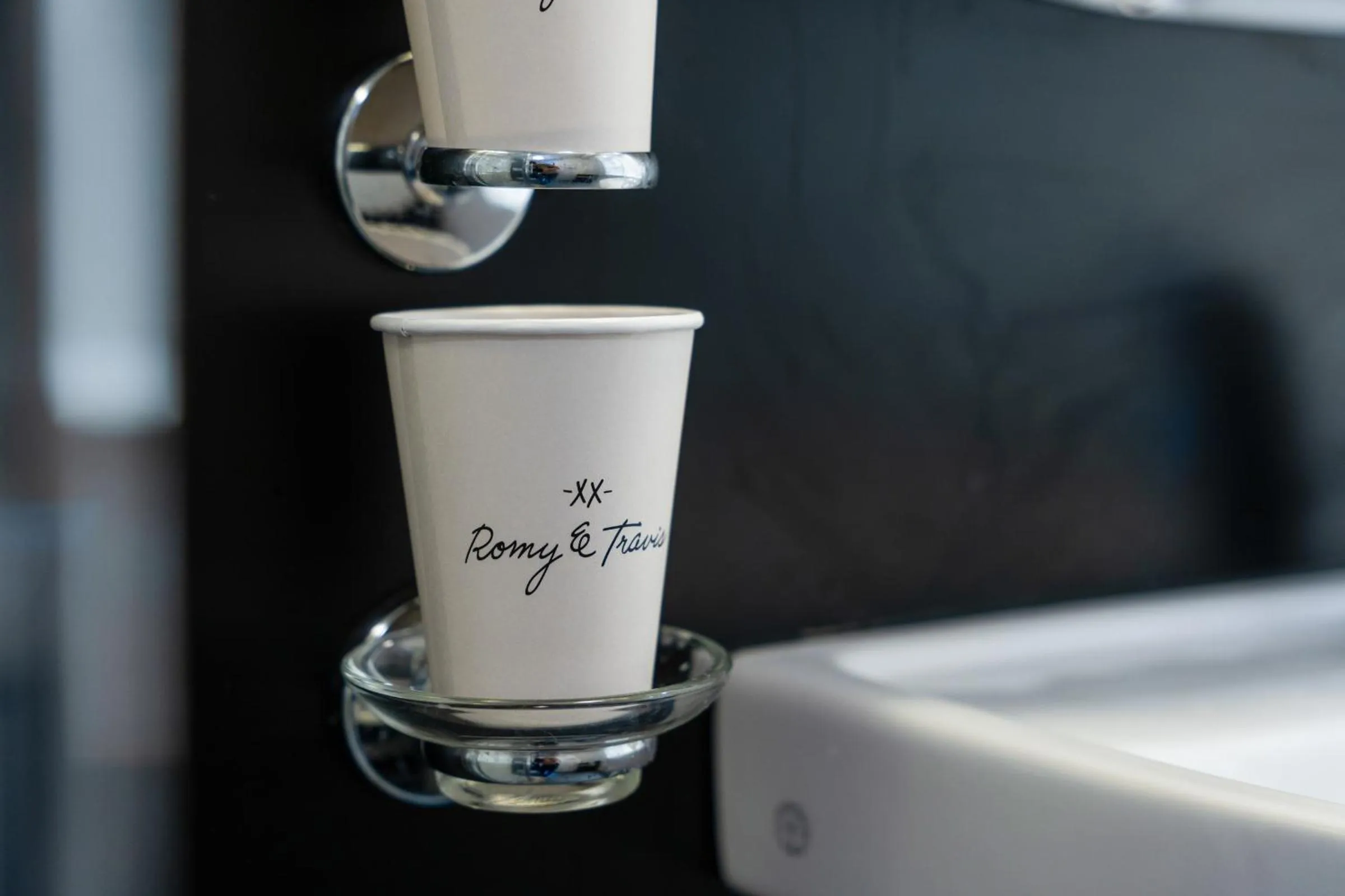 Logo/Certificate/Sign, Bathroom in Hotel de Pauw