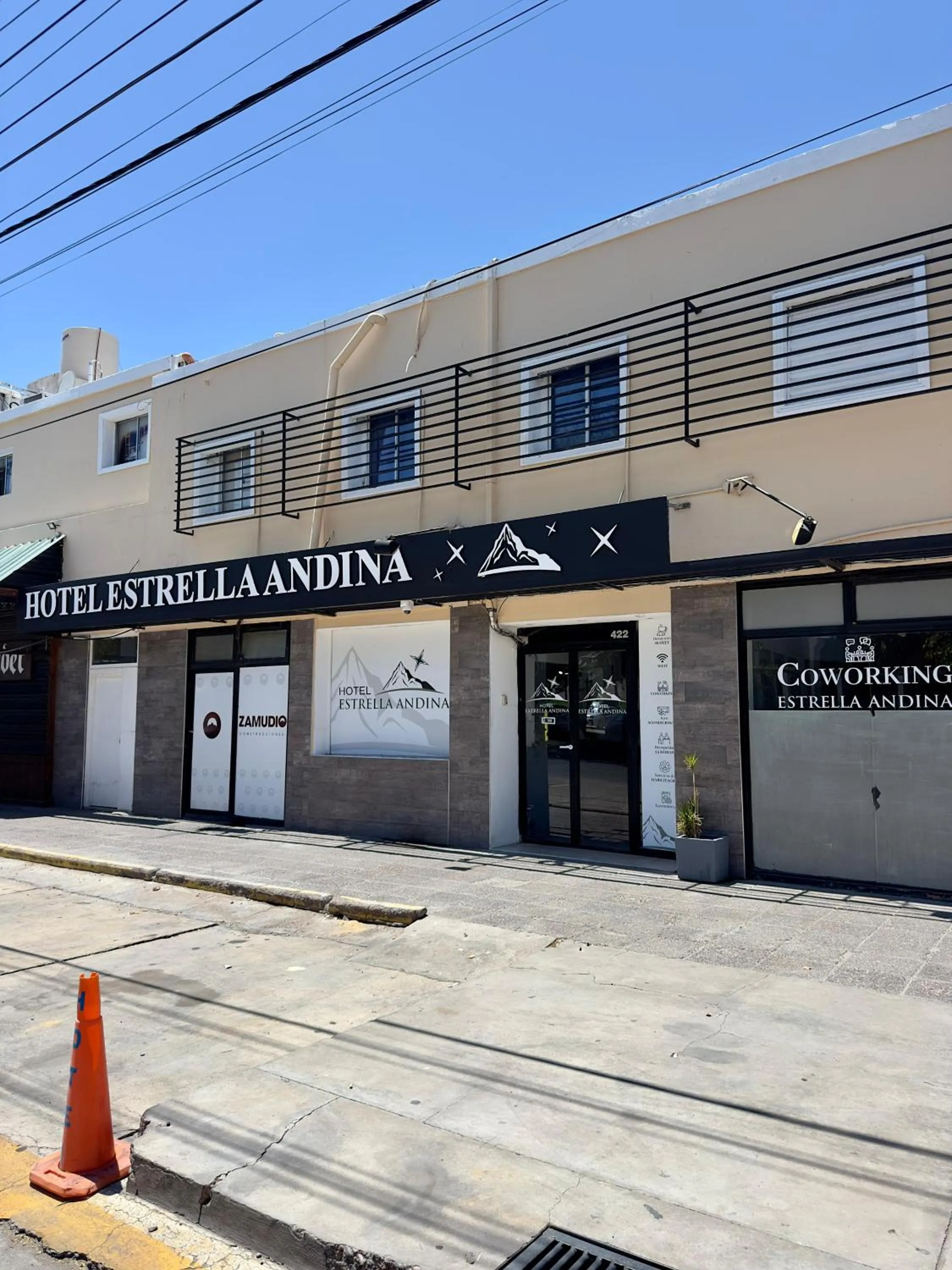 Property building in Hotel Estrella Andina