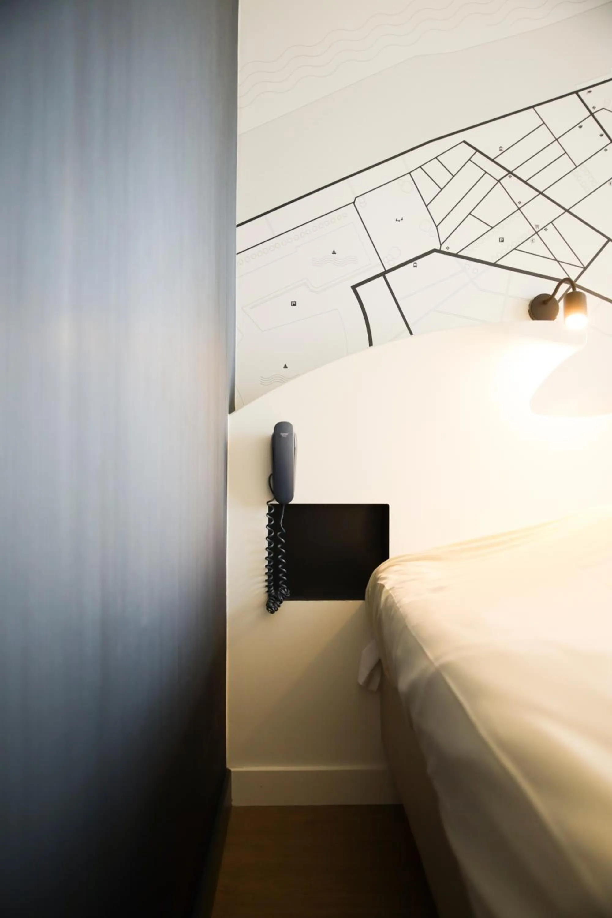 Bedroom, Bed in Alfa Inn