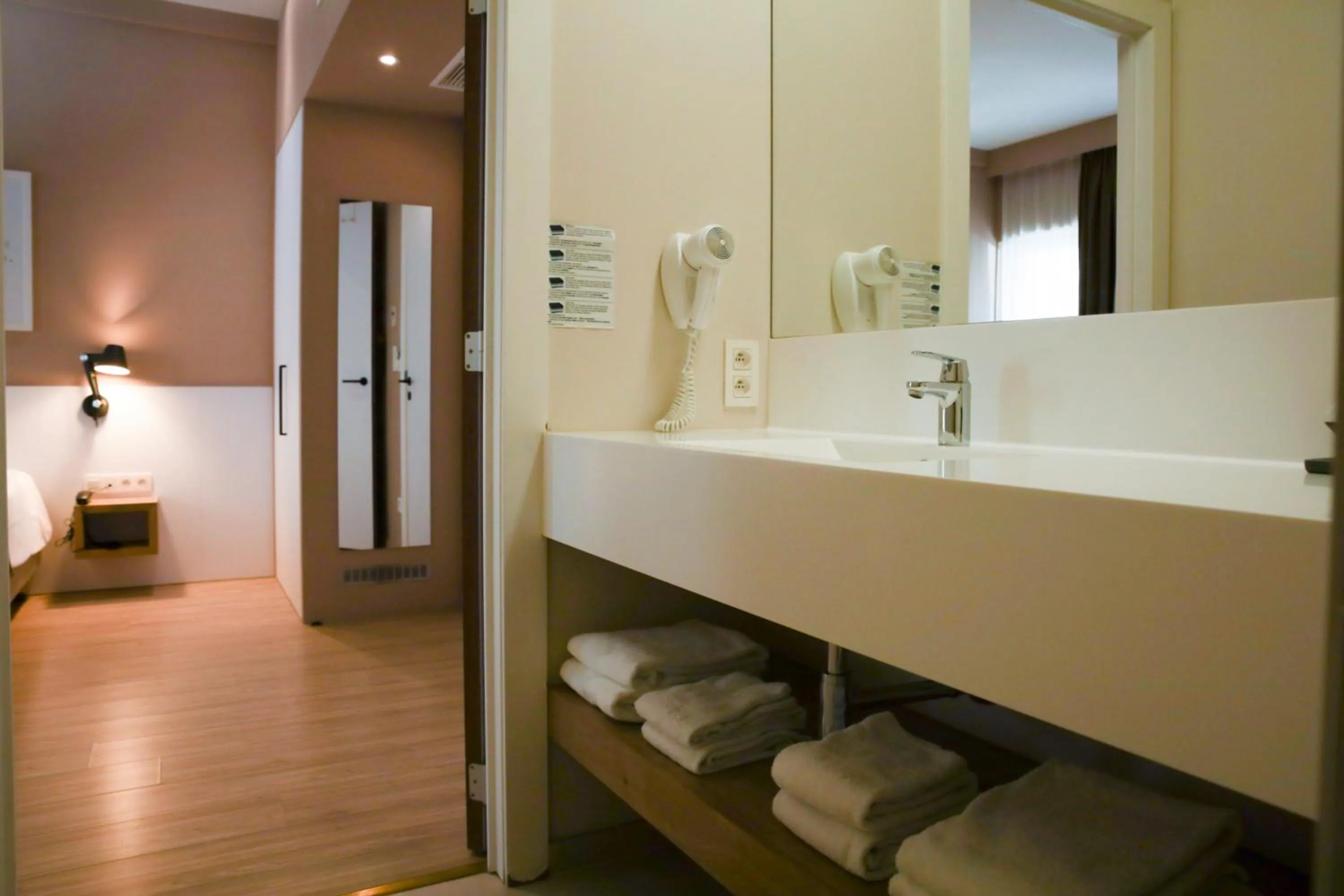 Bathroom in Alfa Inn