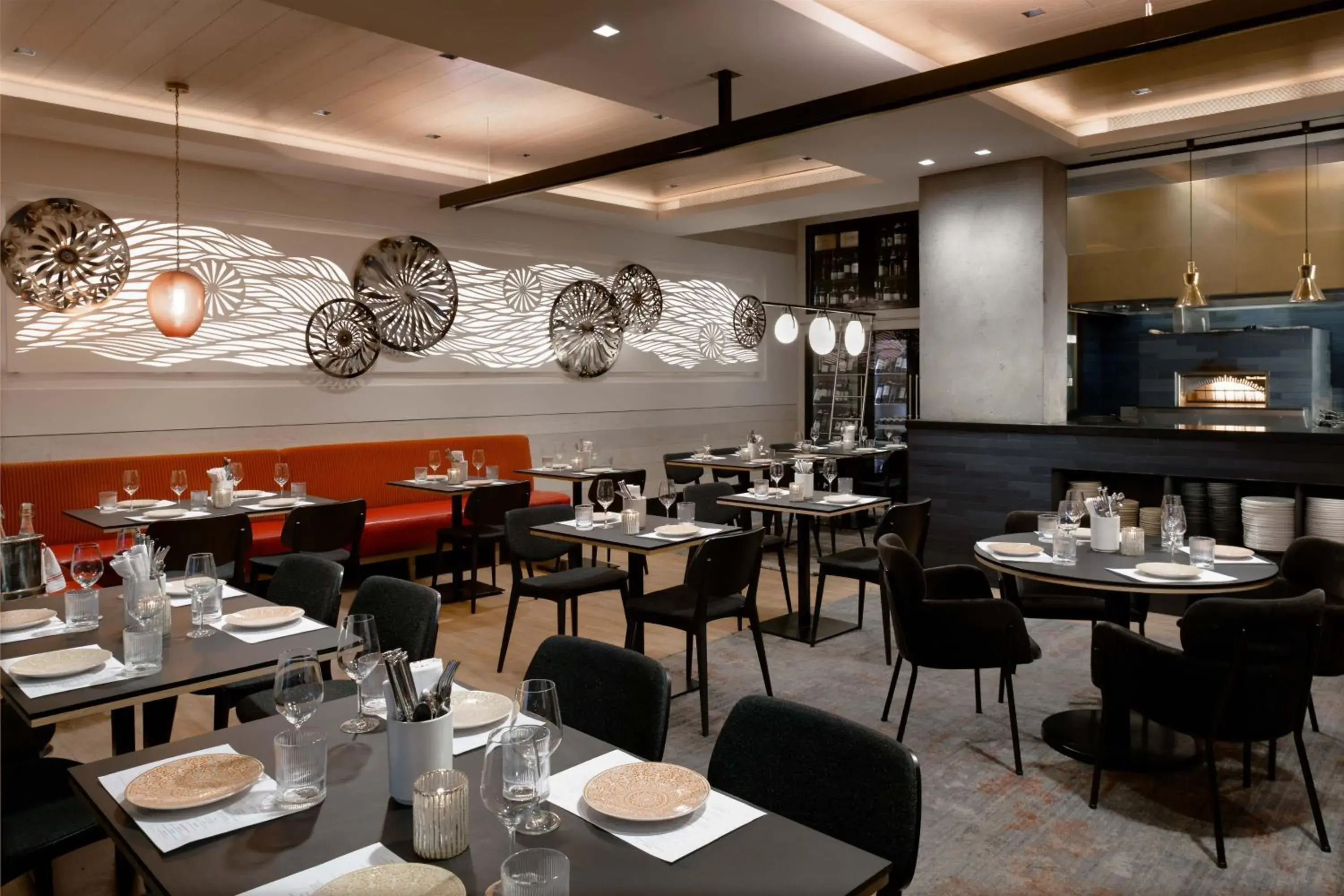 Restaurant/places to eat in LUMA Hotel - Times Square Restaurant/places to eat in LUMA Hotel - Times Square