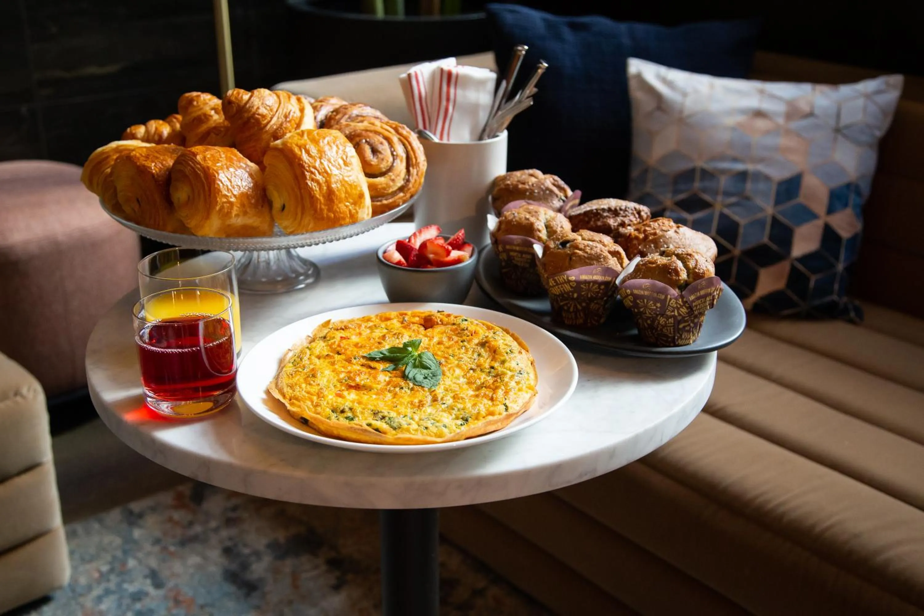 Food and drinks in LUMA Hotel - Times Square