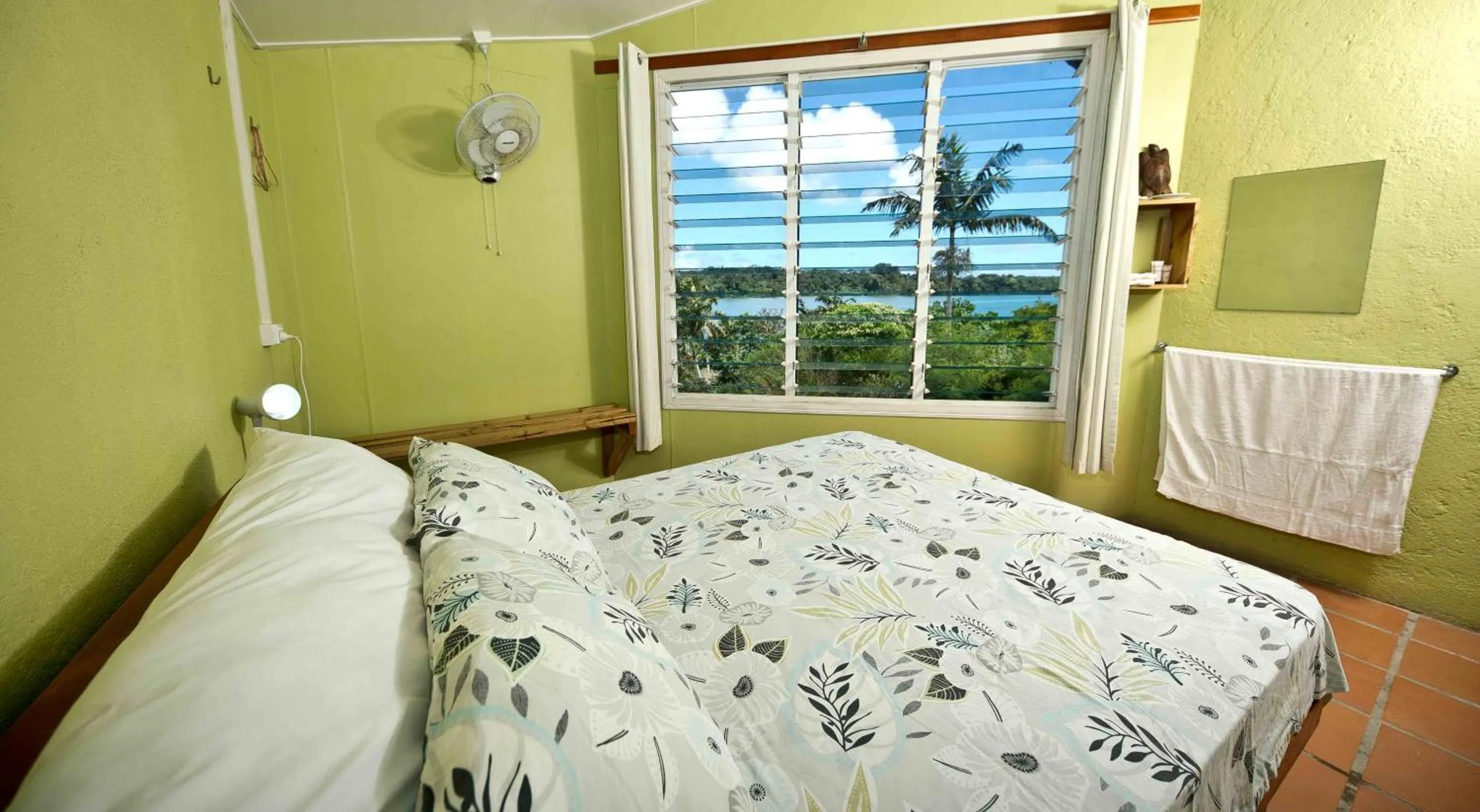 Bedroom, Bed in Retreat Seaside