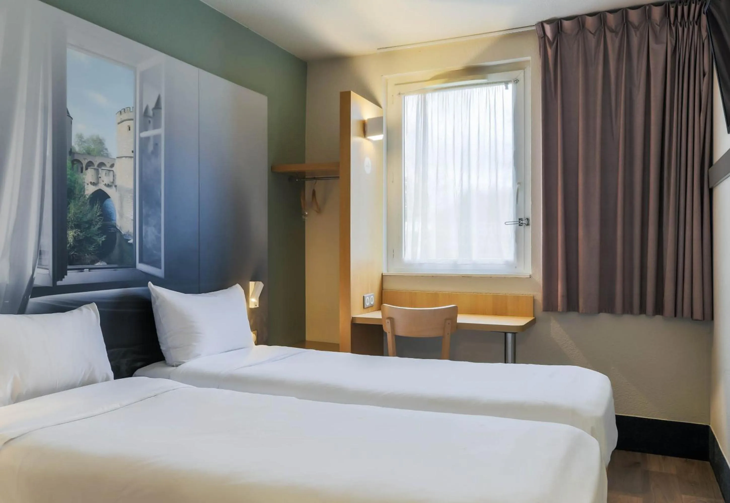 Bedroom, Bed in B&B HOTEL Metz Semécourt