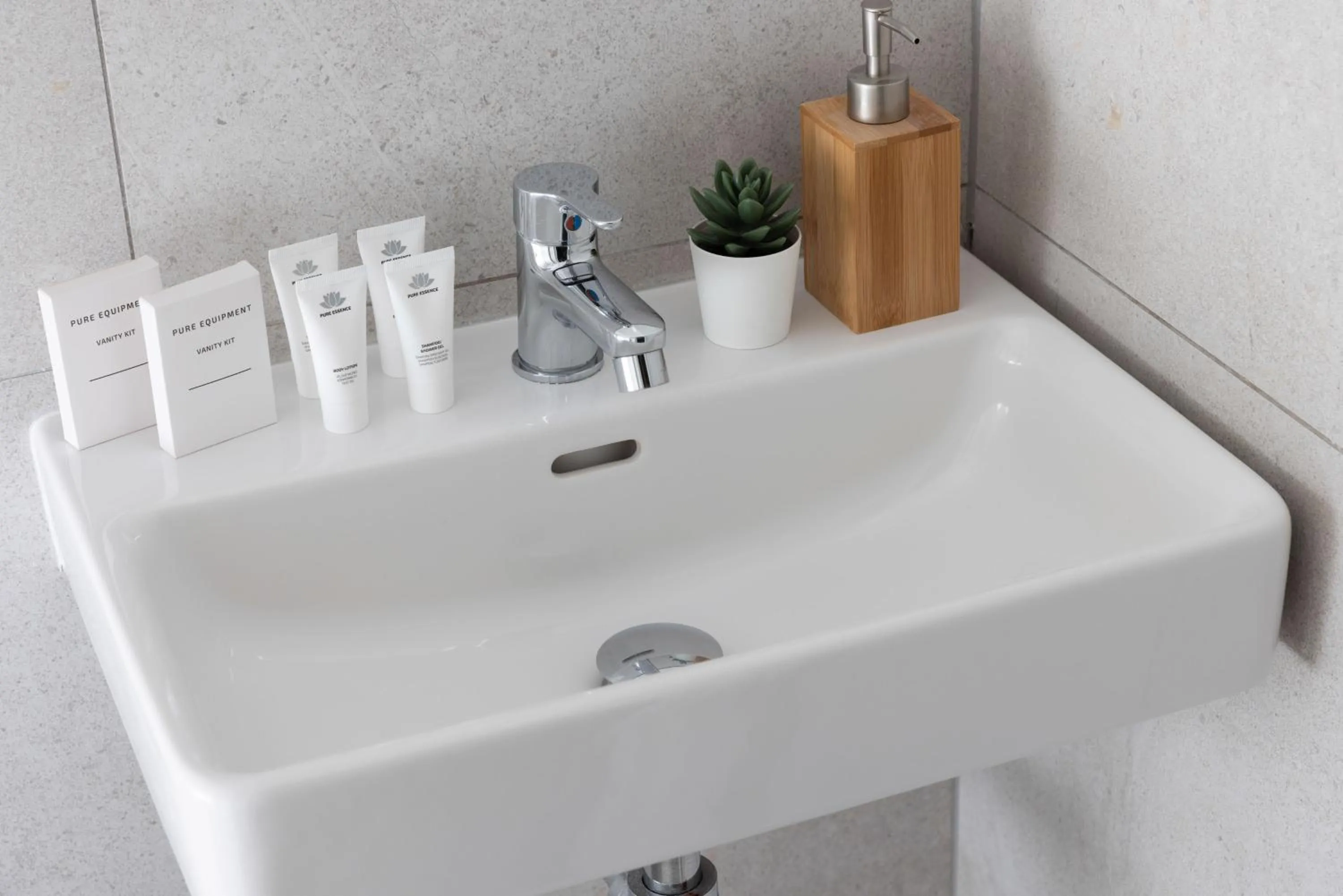 Bathroom in Hotel AMITY