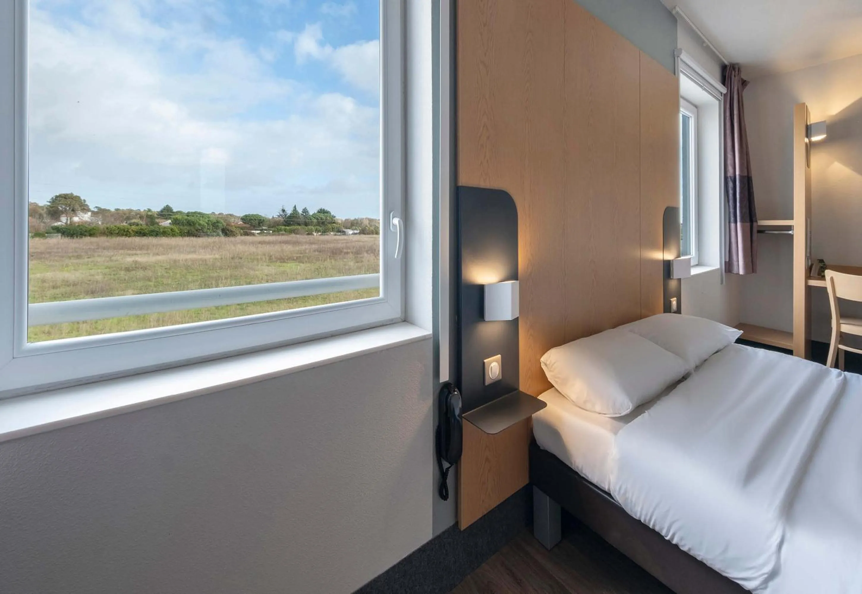 Bedroom, Bed in B&B HOTEL Royan La Palmyre