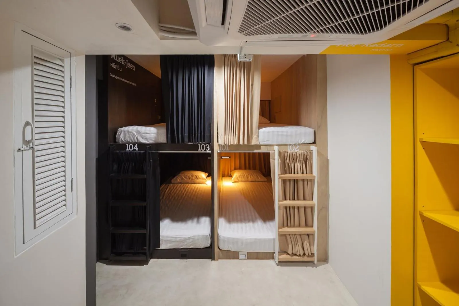 bunk bed, Bed in BoB Hostel บ็อบโฮสเทล