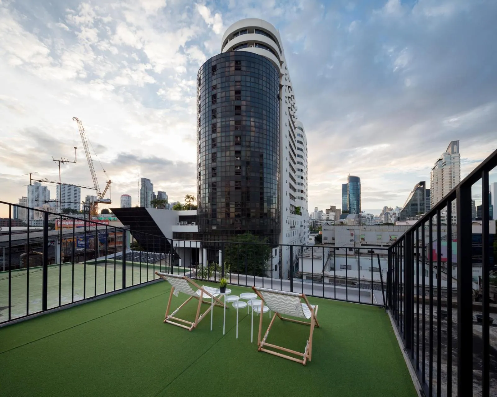 Nearby landmark in BoB Hostel บ็อบโฮสเทล