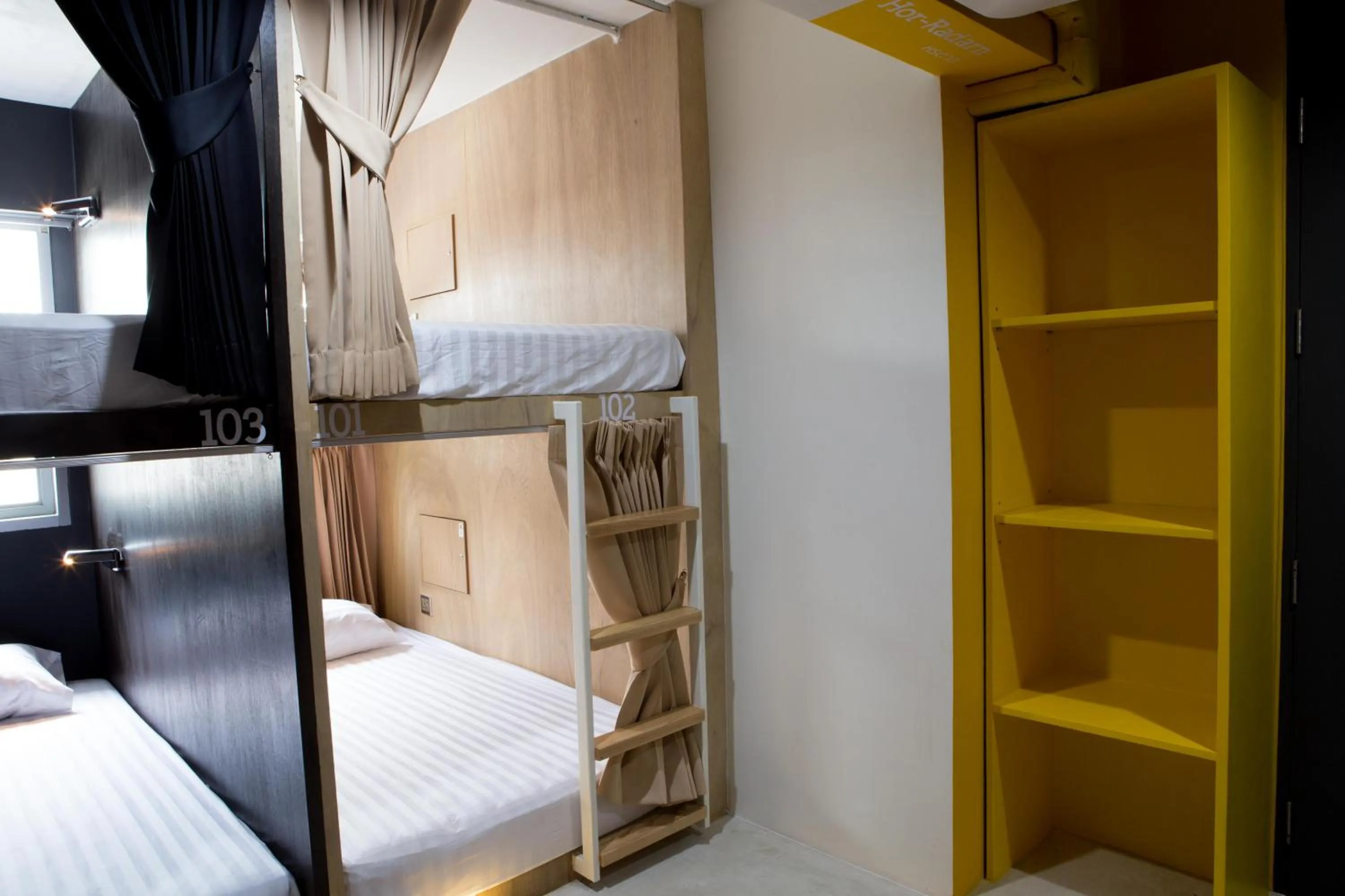 bunk bed, Bed in BoB Hostel บ็อบโฮสเทล