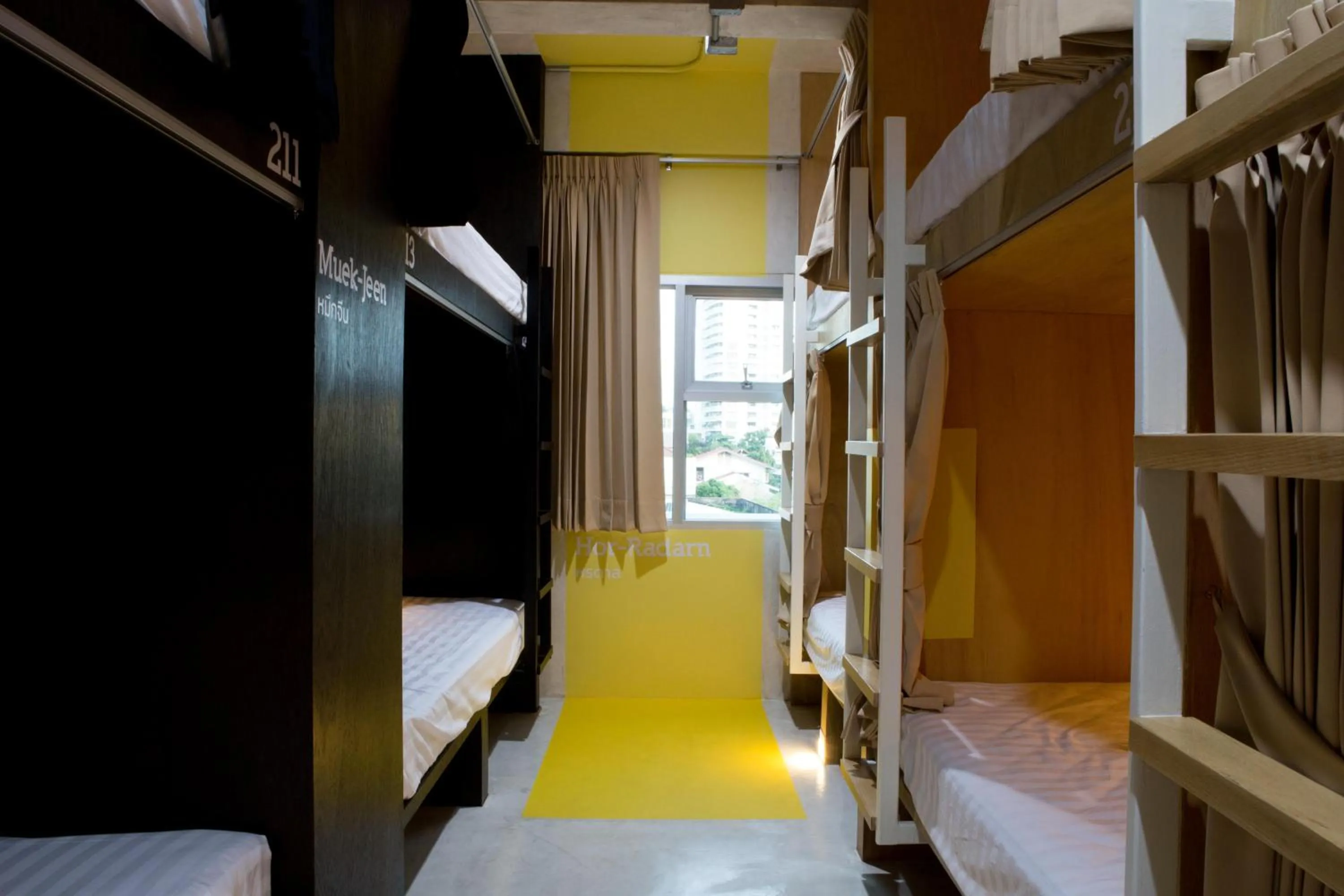 bunk bed, Bed in BoB Hostel บ็อบโฮสเทล