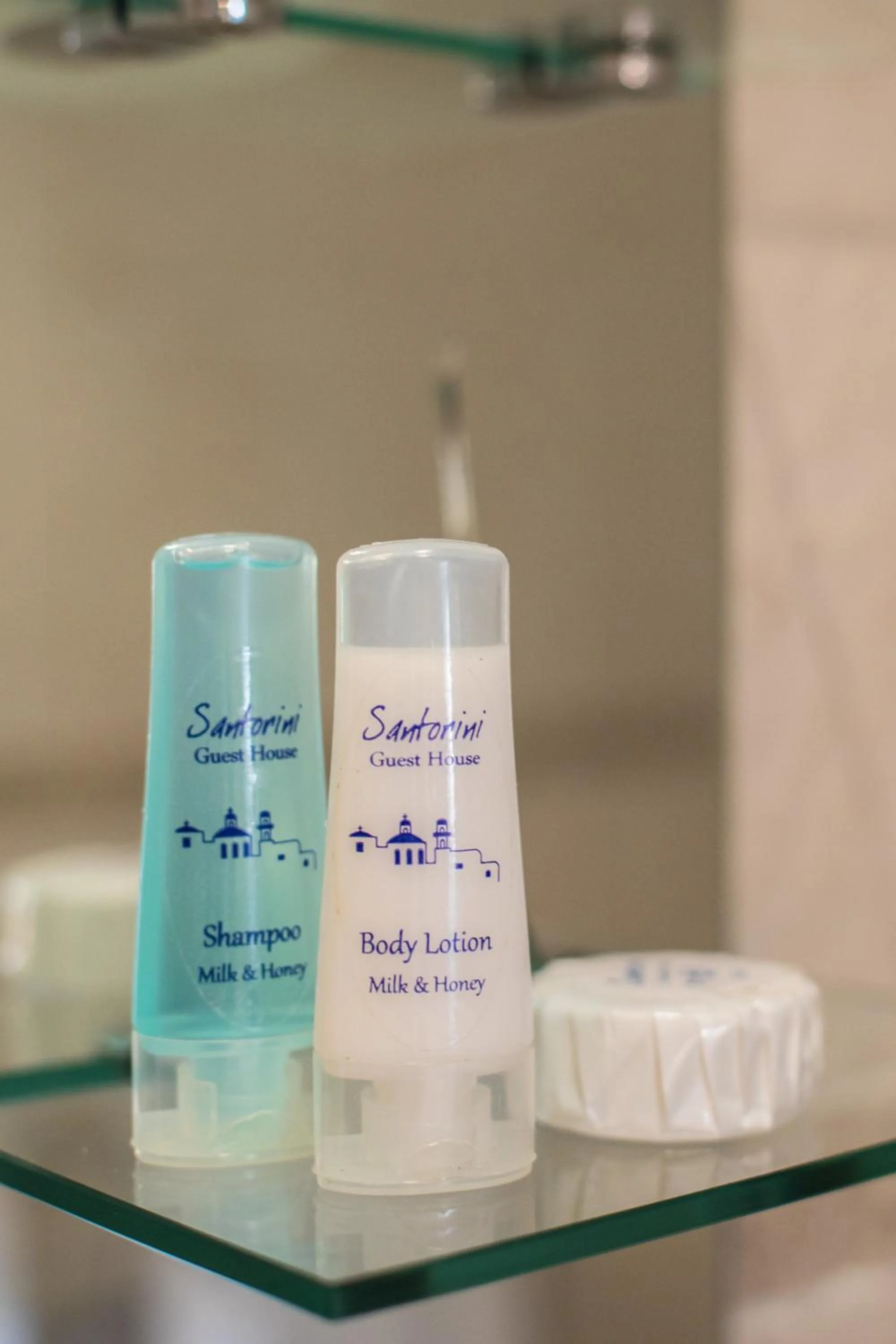 Bathroom in Santorini Guesthouse