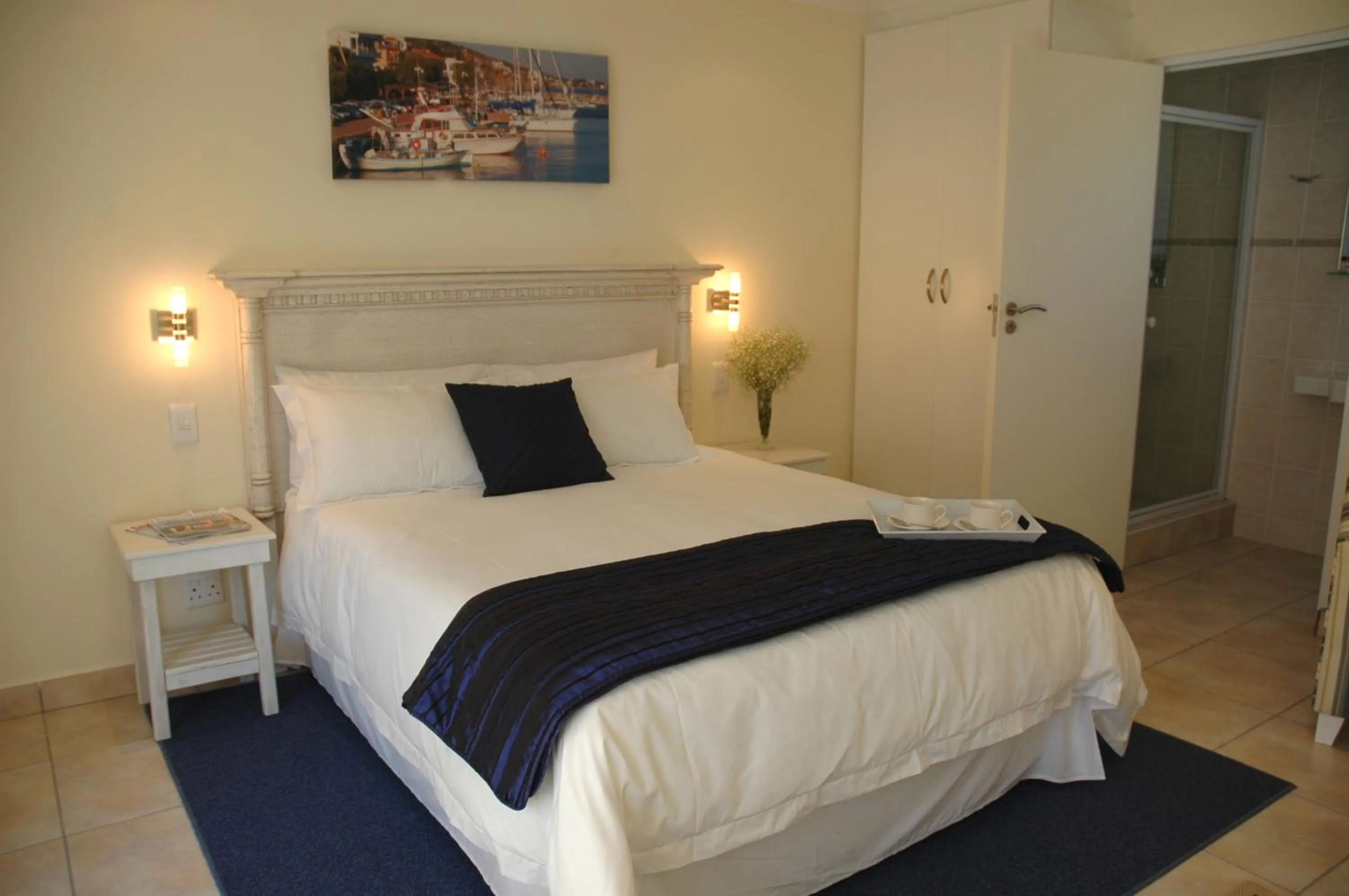 Shower in Santorini Guesthouse