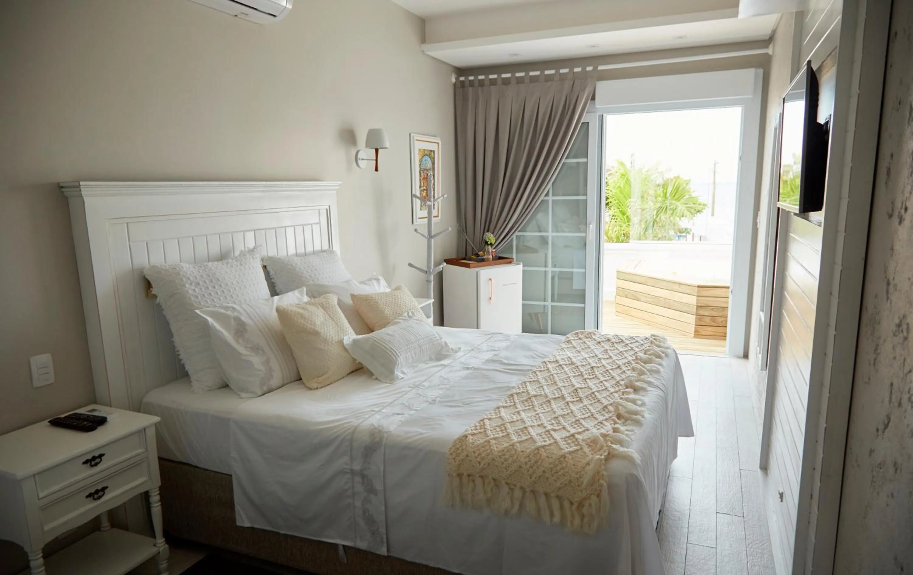 Bed in Solar Beach Hotel