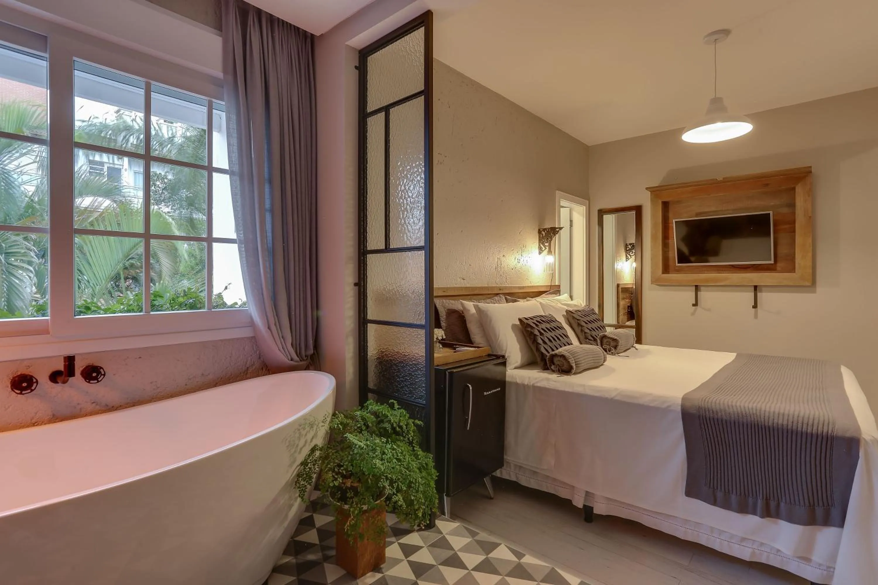 Bed in Solar Beach Hotel