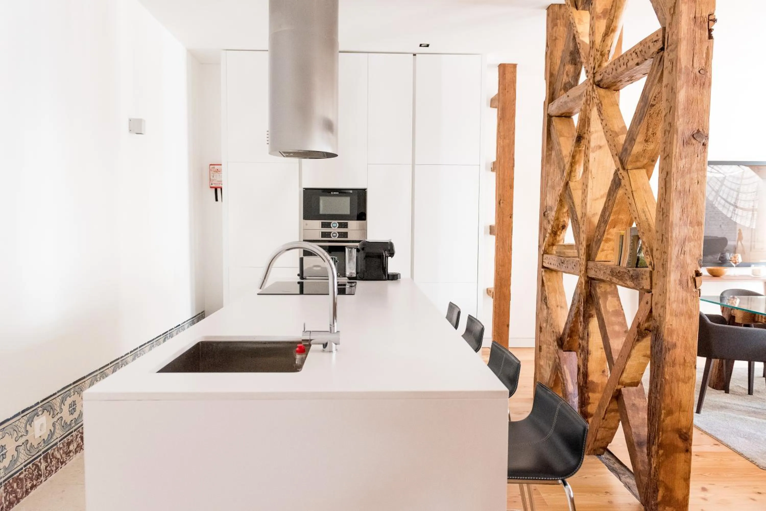 Kitchen or kitchenette in Flora Chiado Apartments