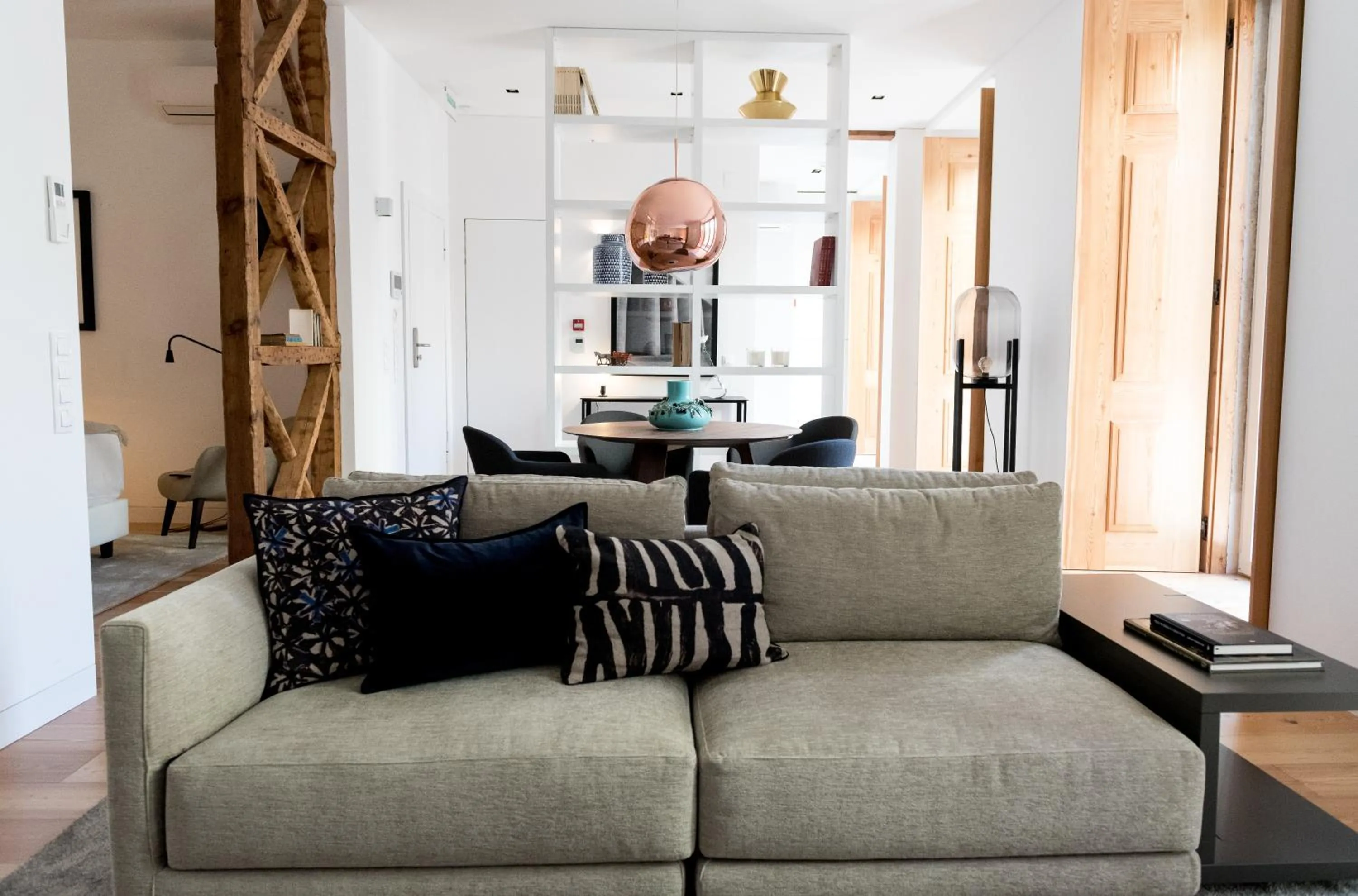 Living room in Flora Chiado Apartments