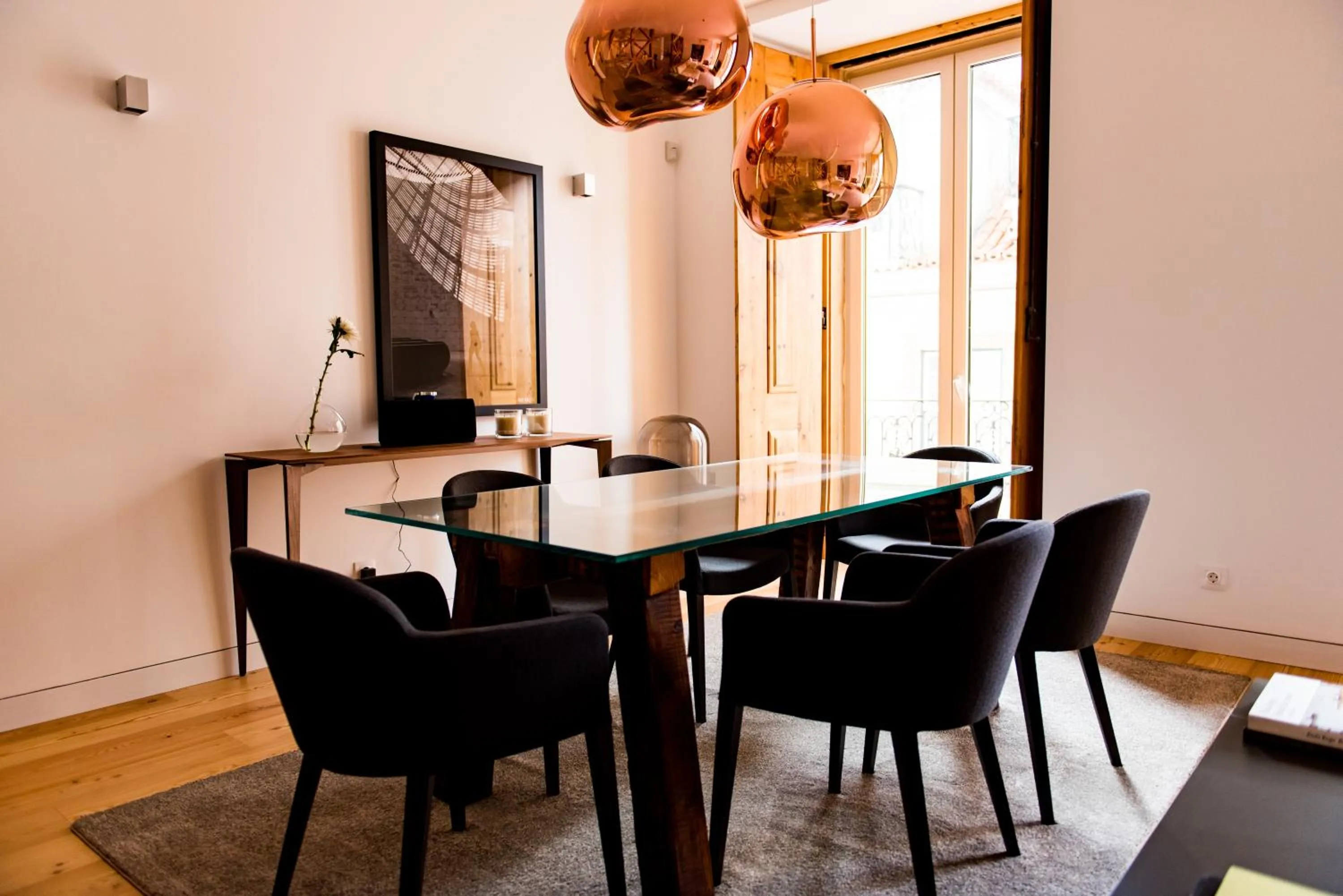 Living room in Flora Chiado Apartments