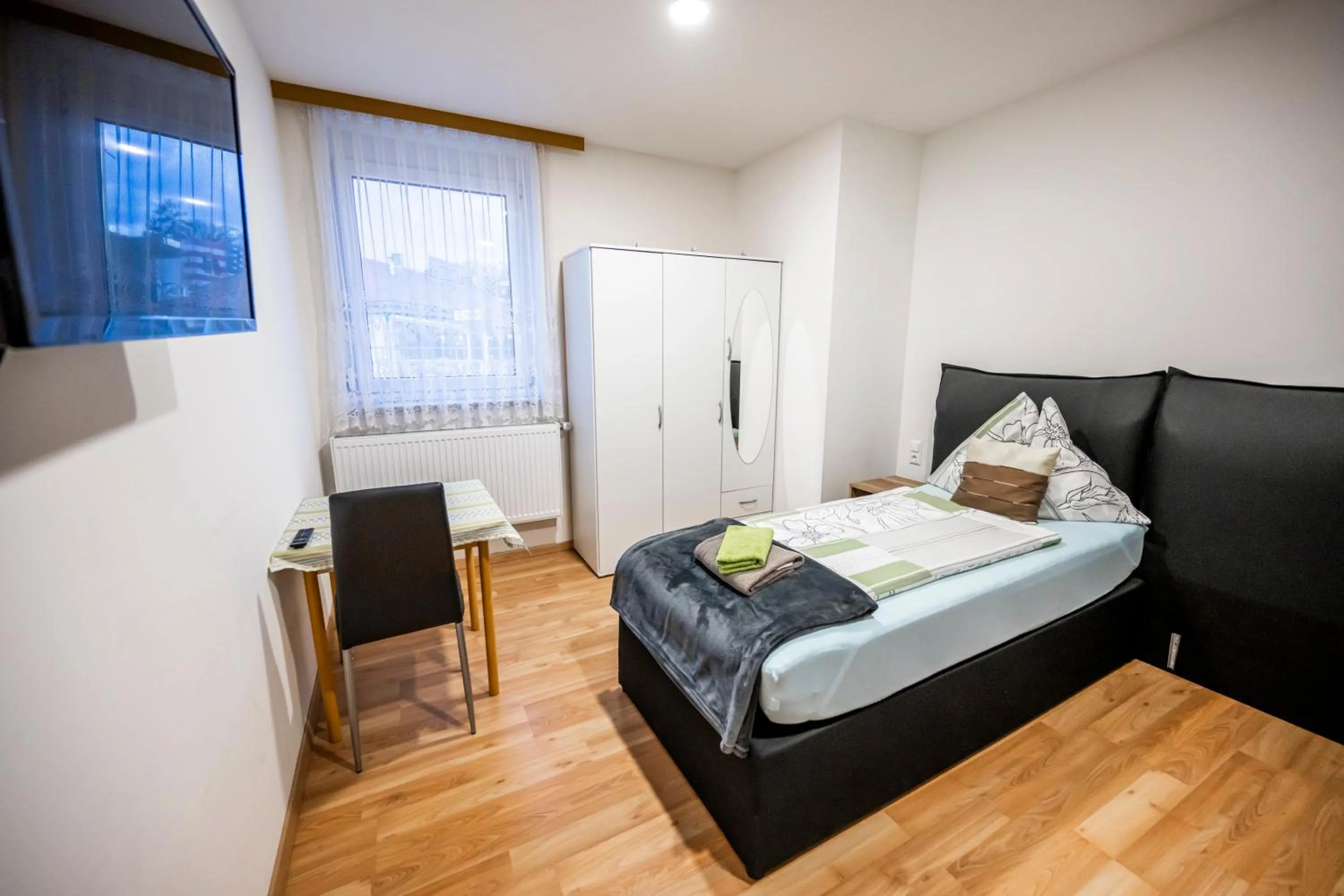 Bed in Die Schlafstube - Bed & Breakfast