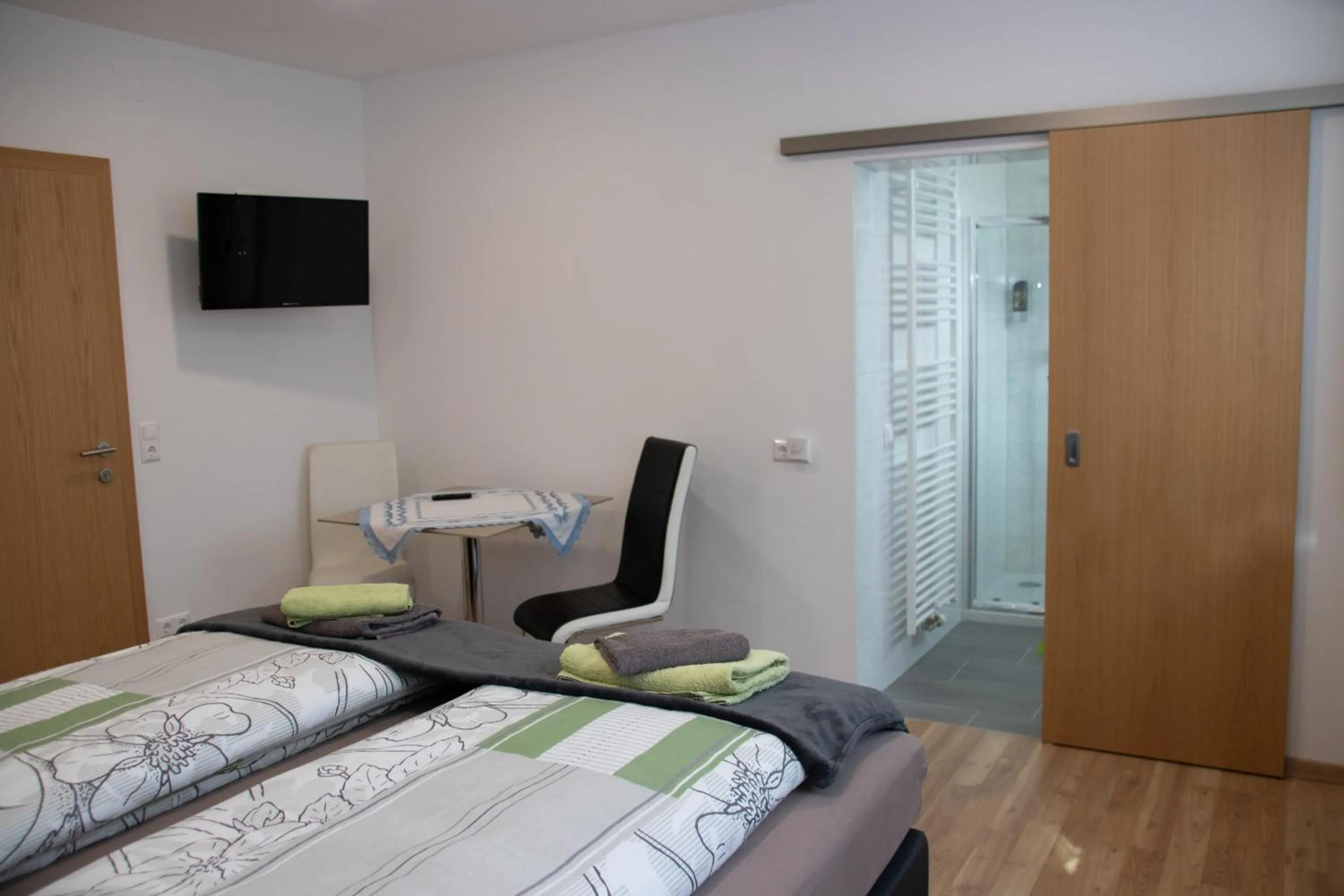 Bed in Die Schlafstube - Bed & Breakfast