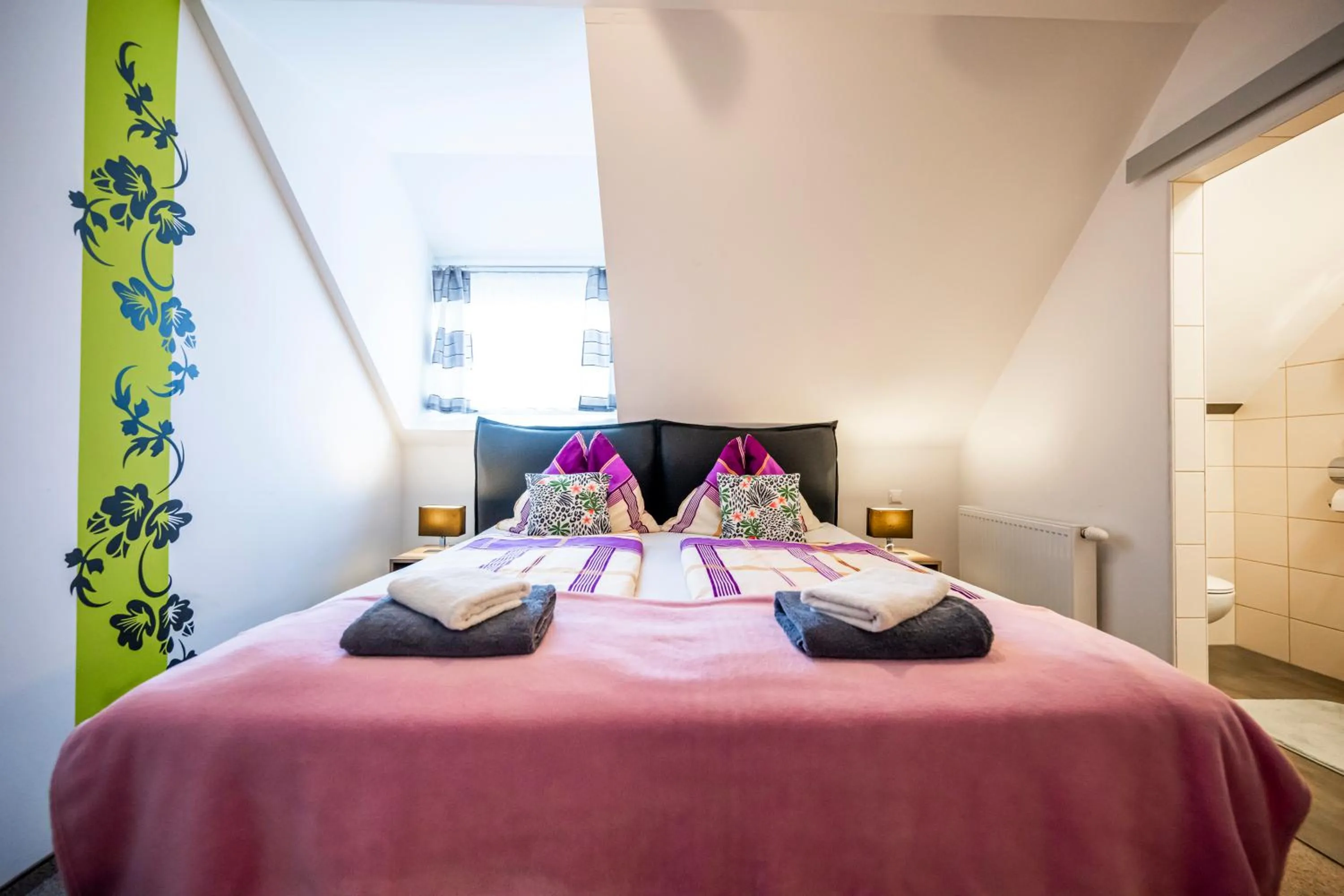 Bed in Die Schlafstube - Bed & Breakfast