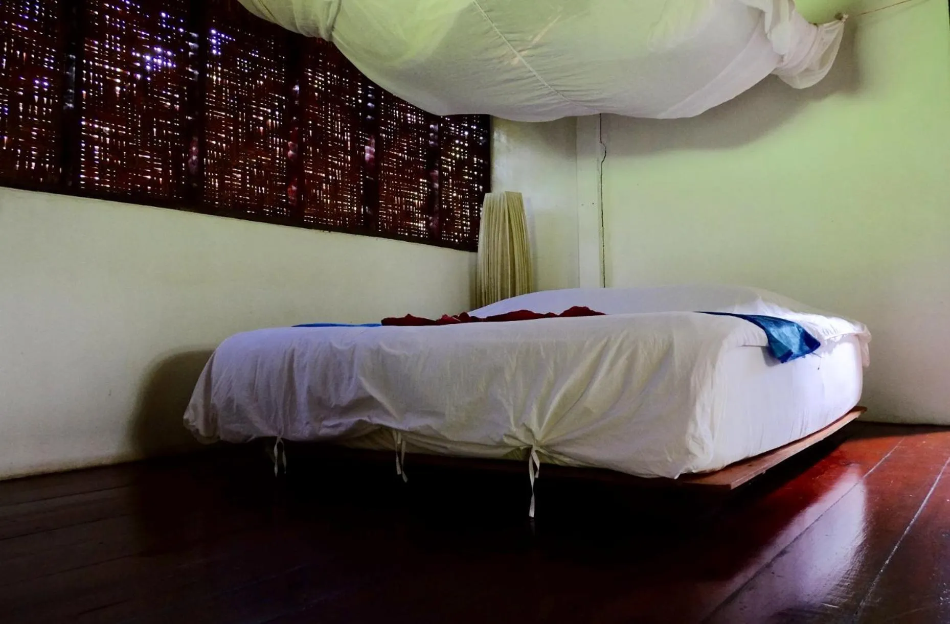 Bedroom, Bed in Andaman Sunflower