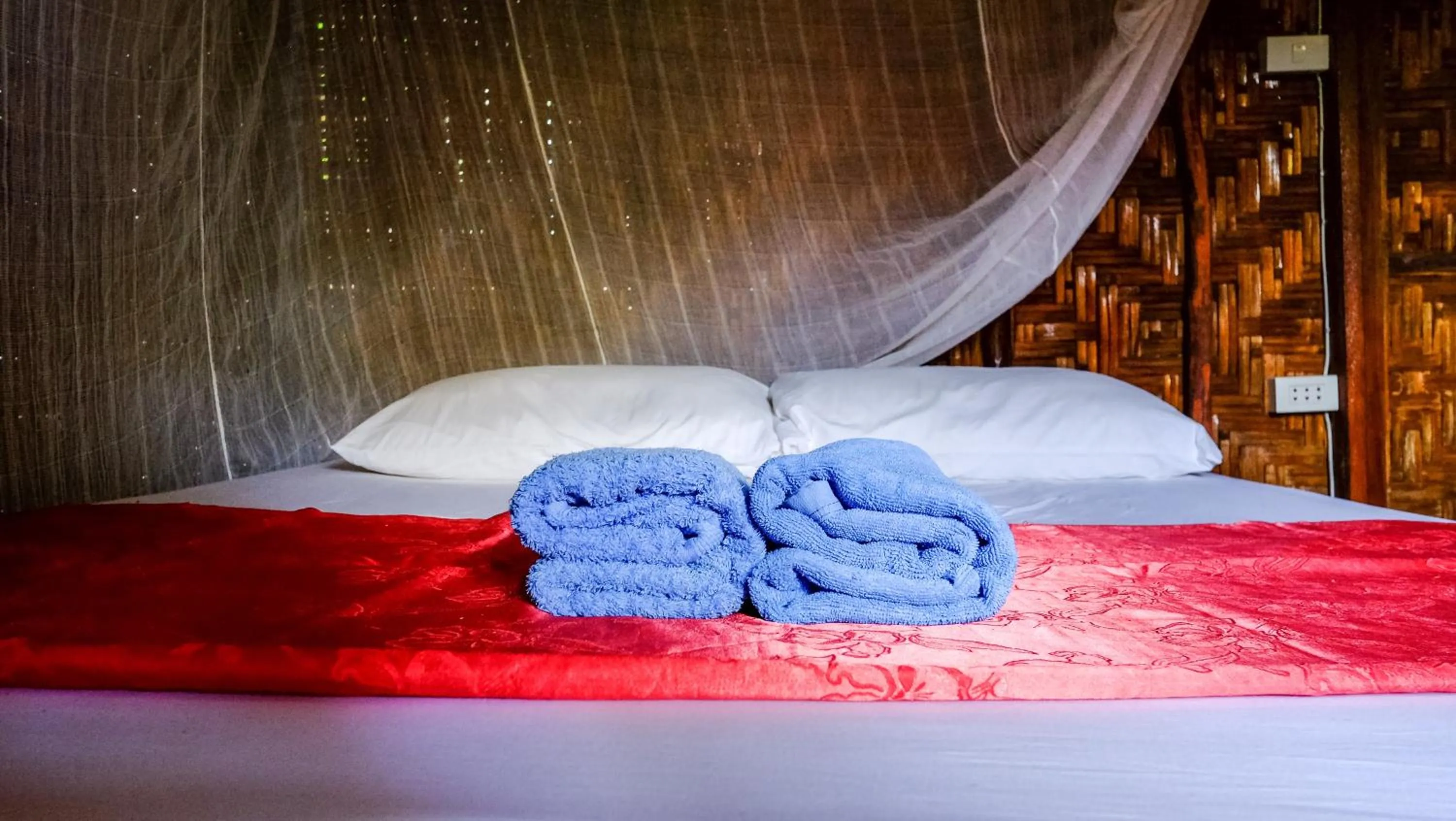 Bedroom, Bed in Andaman Sunflower