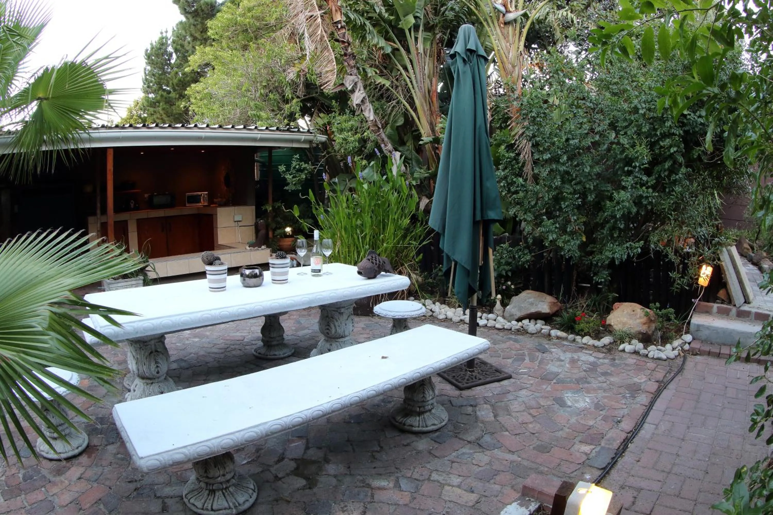 BBQ facilities in The Buddha Garden