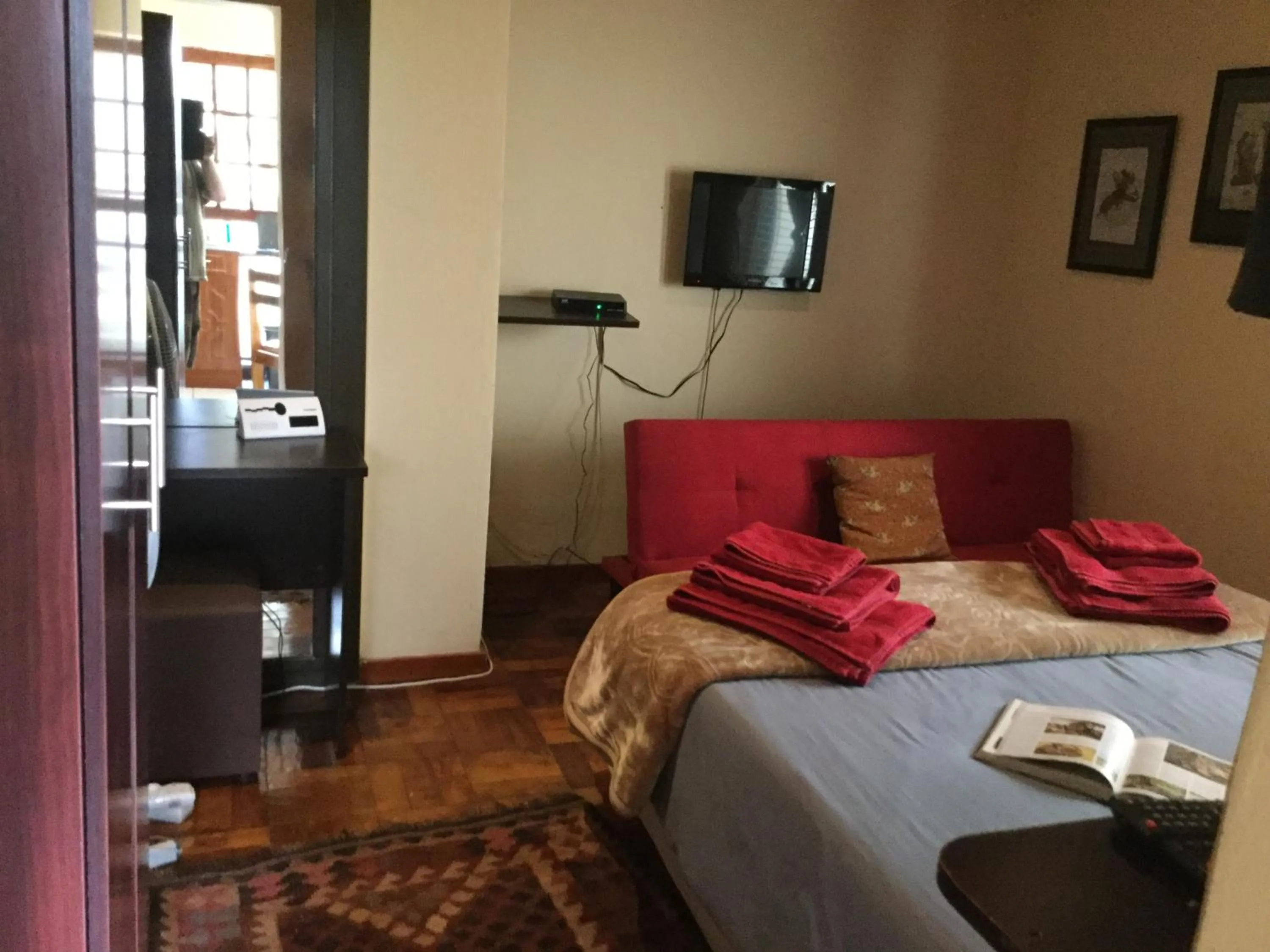 Bedroom, Bed in The Buddha Garden