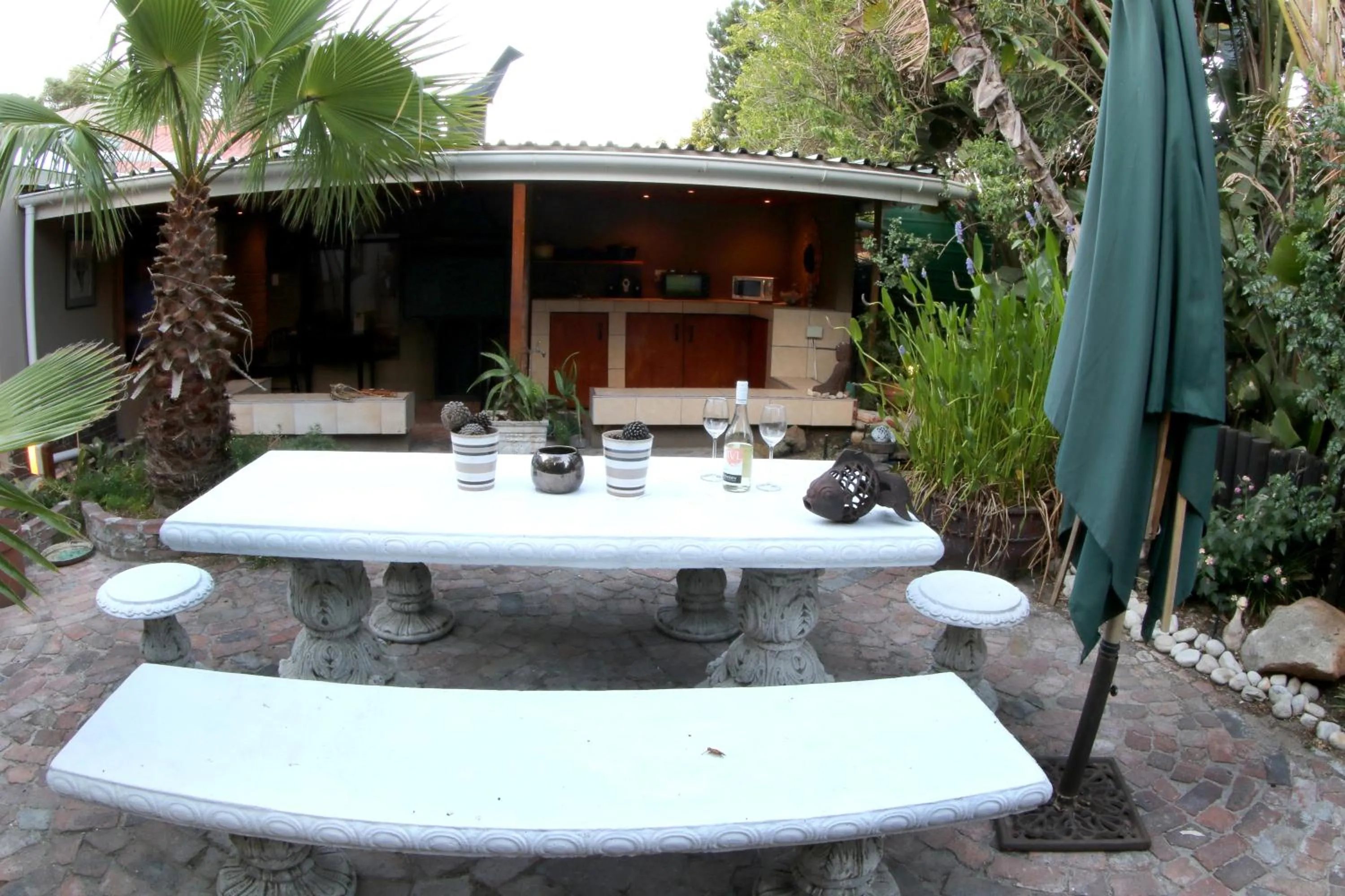 BBQ facilities in The Buddha Garden