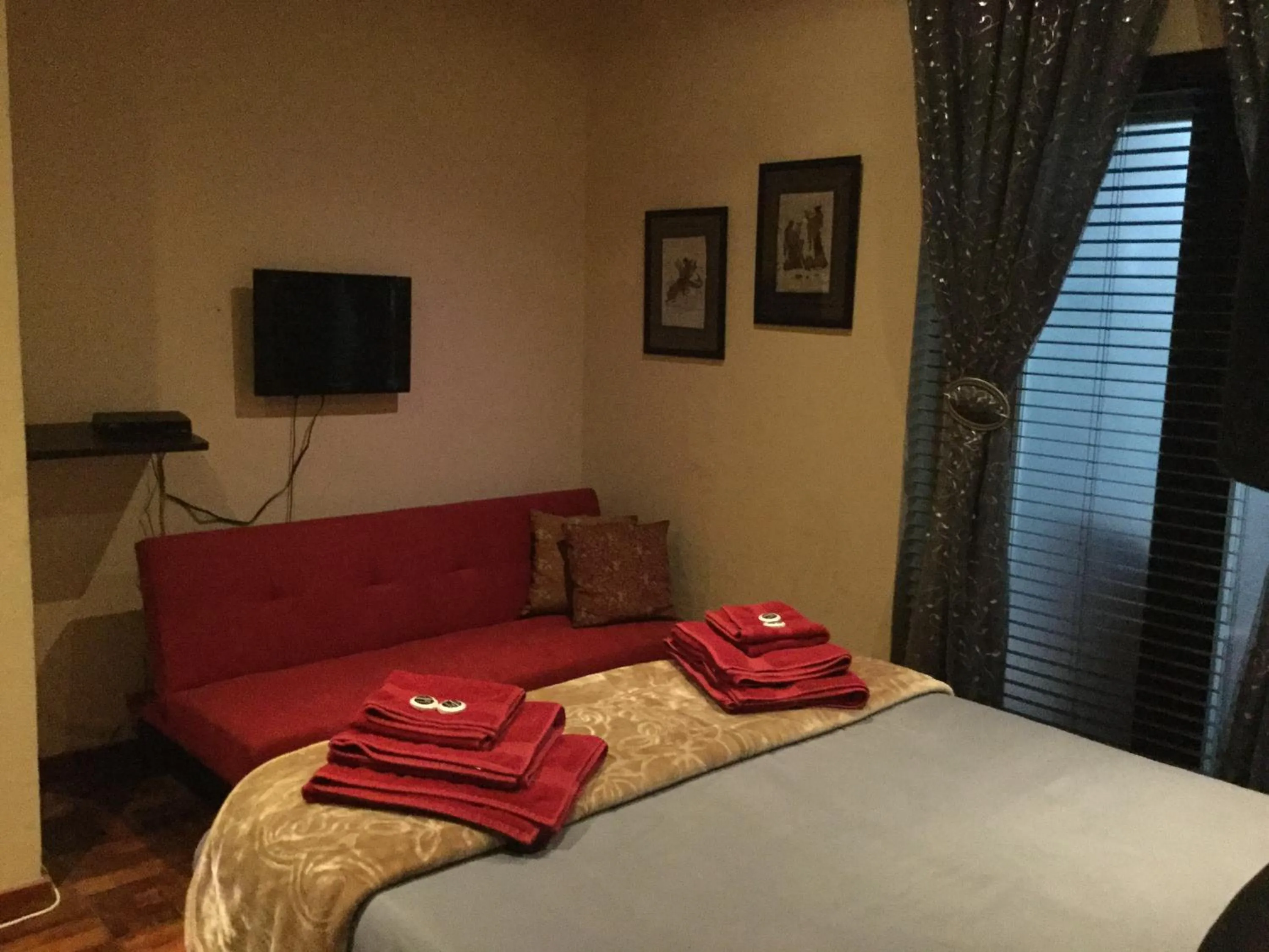 Bedroom, Bed in The Buddha Garden