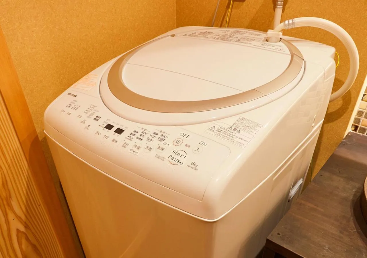 Photo of the whole room in Rinn Kujoharikoji 59