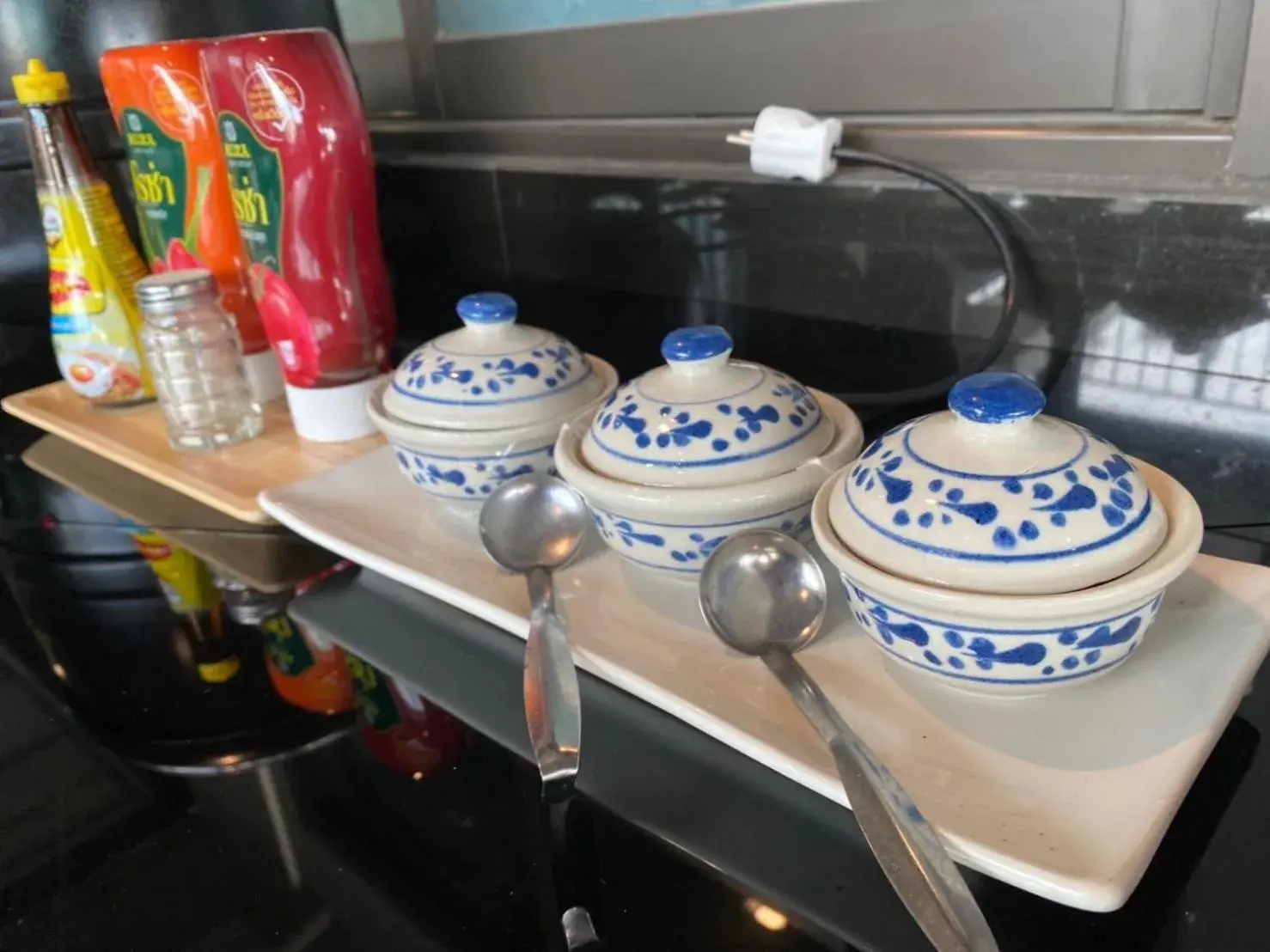 Food and drinks in WE Terminal Hotel Food and drinks in WE Terminal Hotel