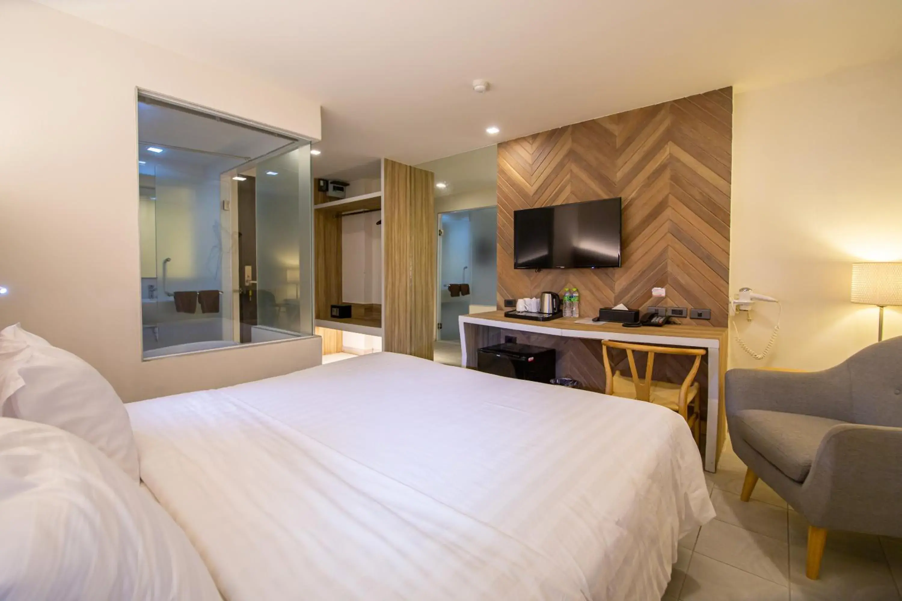 TV and multimedia, Bed in WE Terminal Hotel TV and multimedia, Bed in WE Terminal Hotel