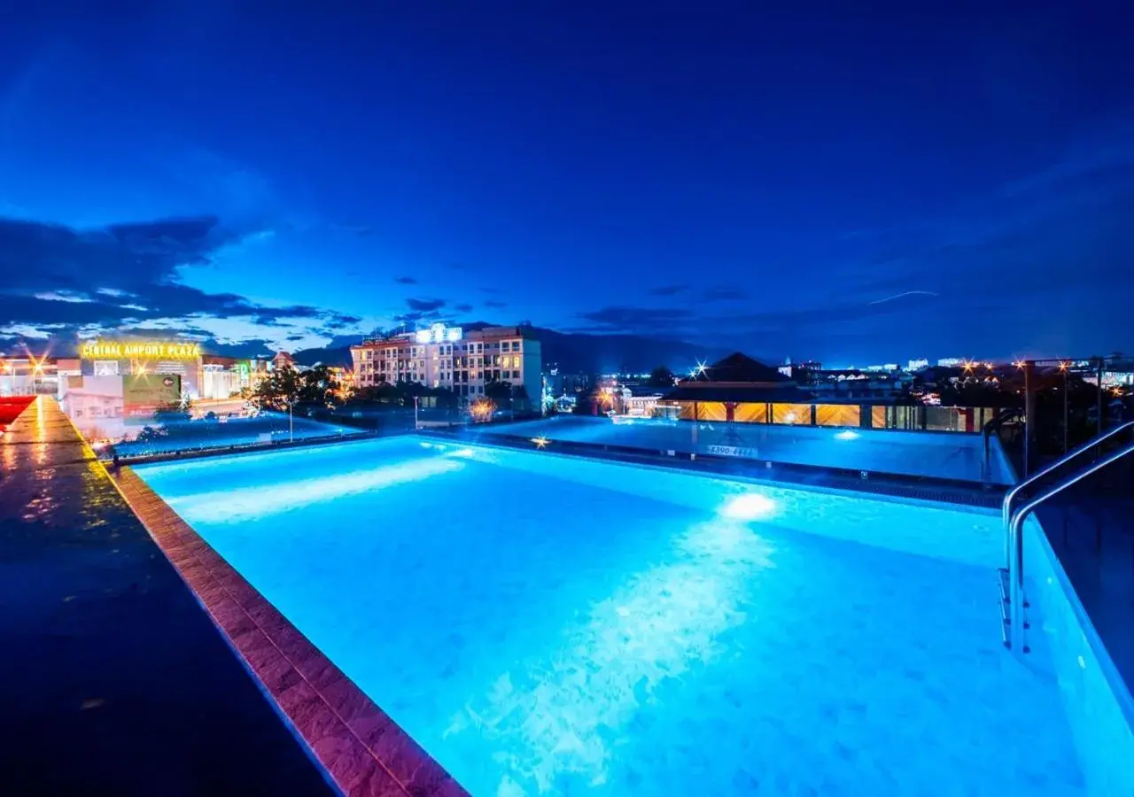 Swimming pool in WE Terminal Hotel Swimming pool in WE Terminal Hotel