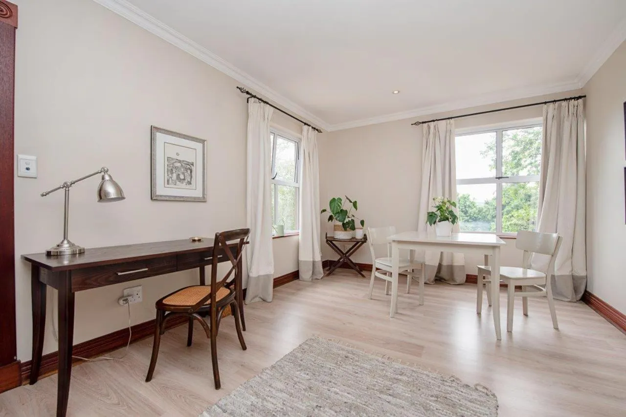 Breakfast in Wild Olive Executive Suite