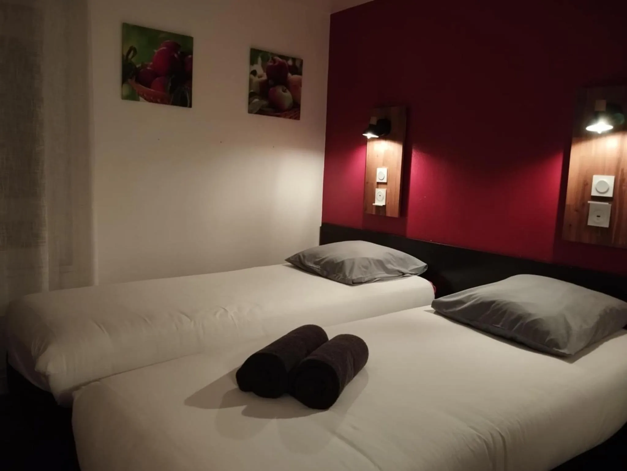 Day, Bed in Kyriad Direct Saintes