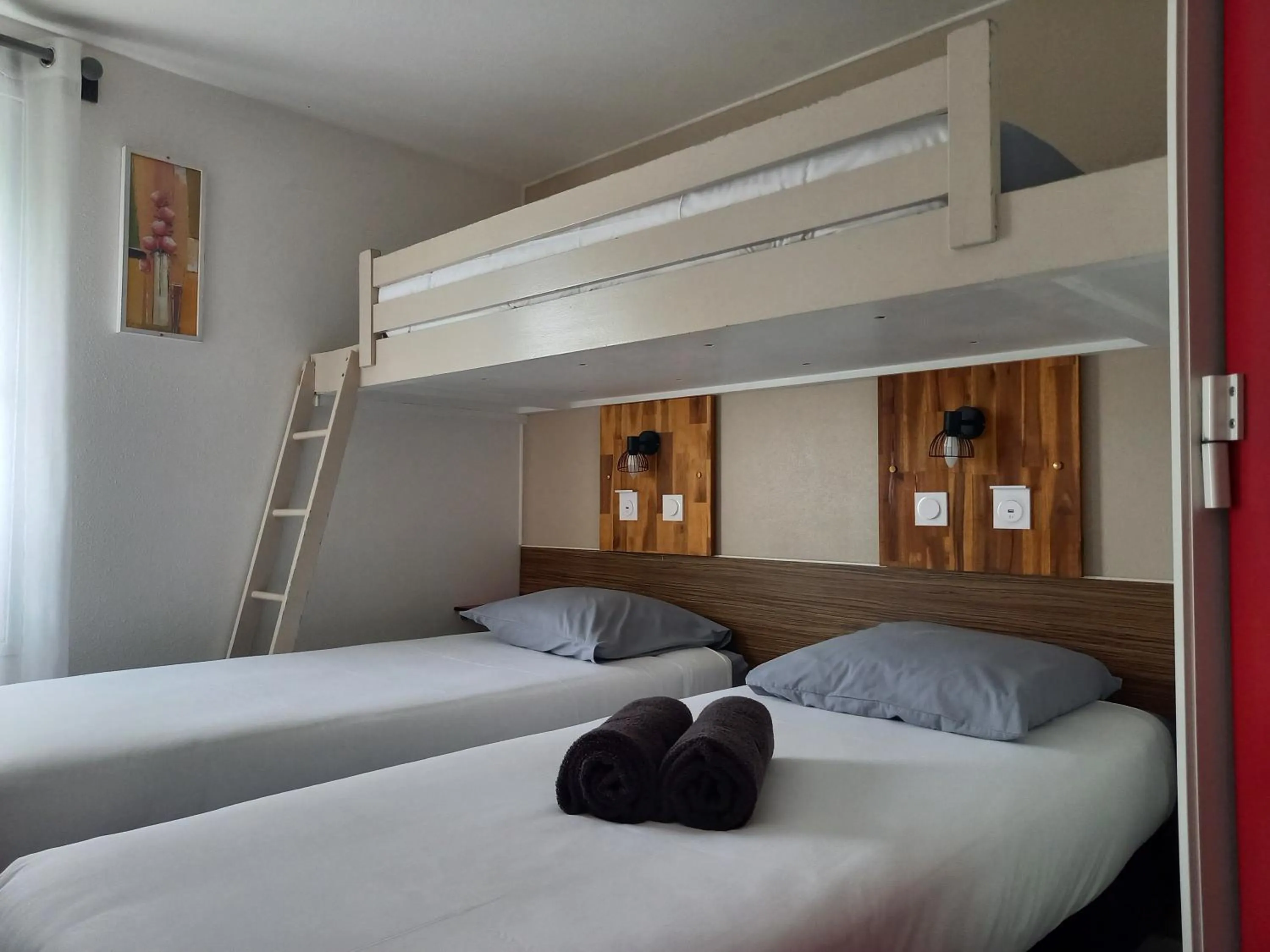 bunk bed, Bed in Kyriad Direct Saintes