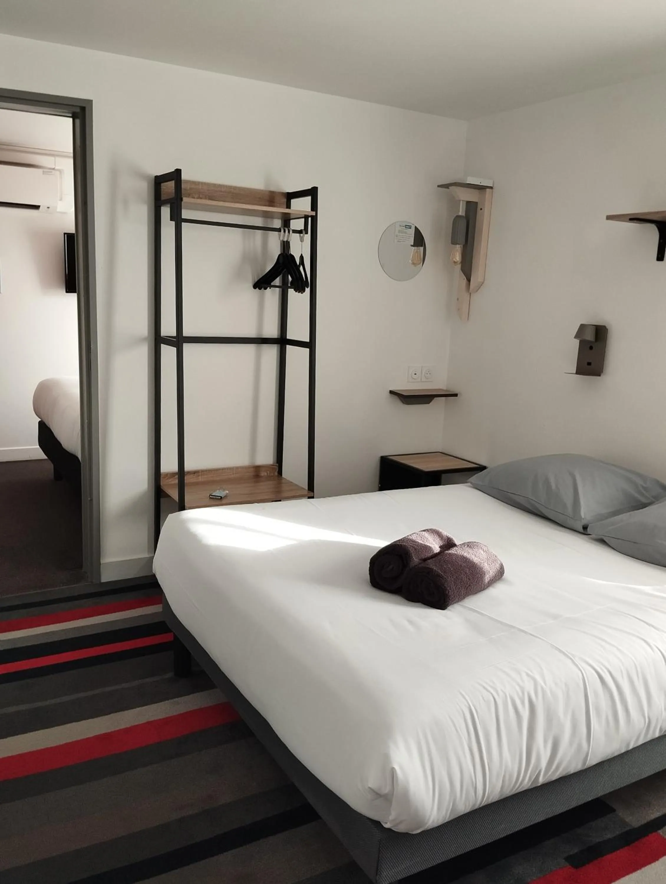 Shower, Bed in Kyriad Direct Saintes